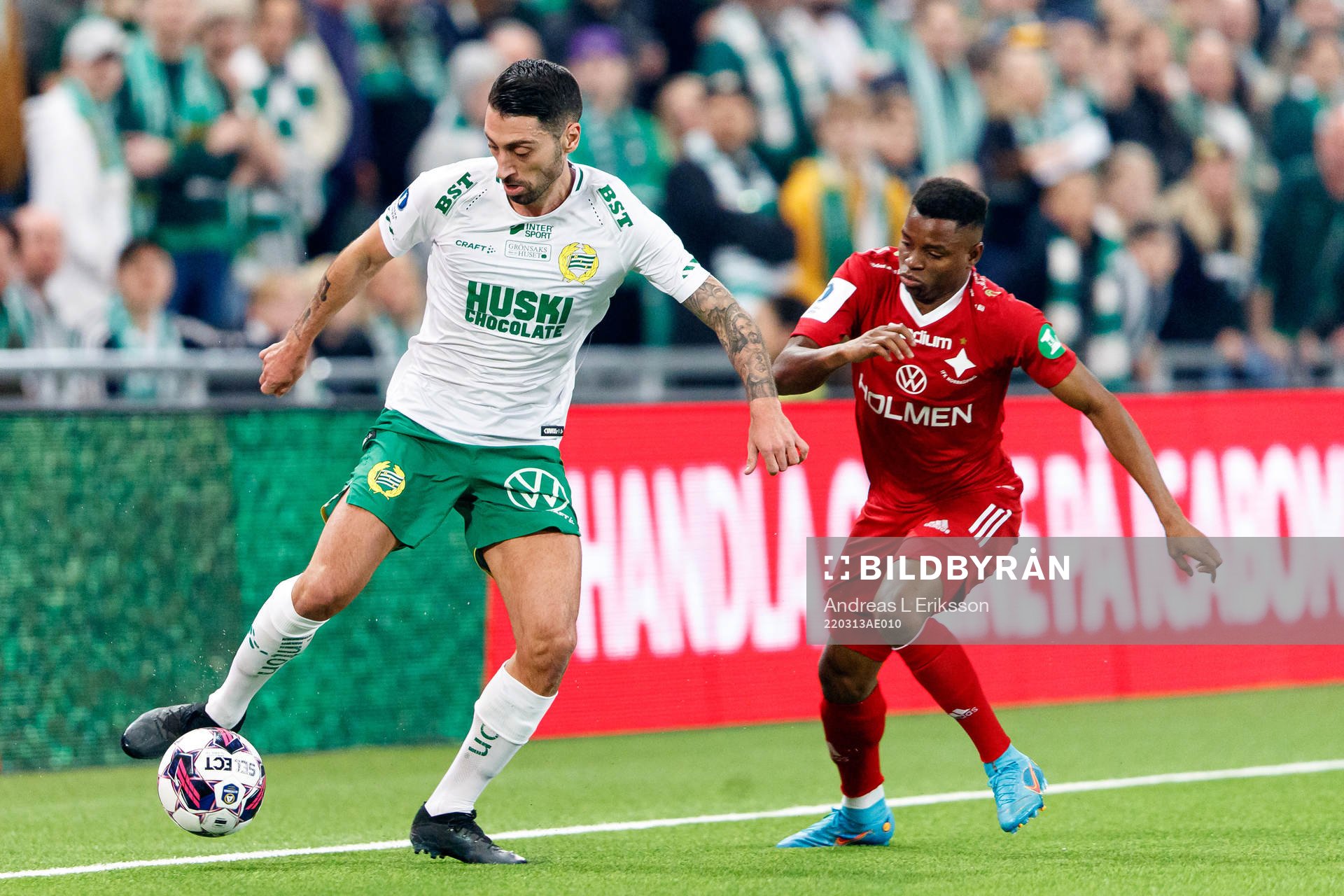Hammarbys Nahir Besara och IFK Norrköpings Abdulrazaq Ishaq