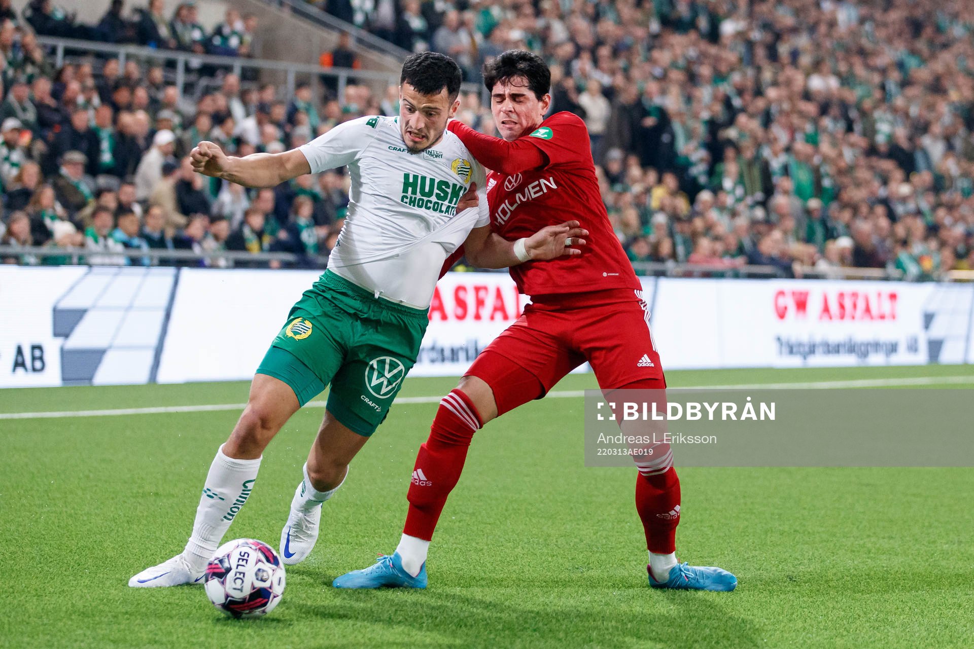 Hammarbys Astrit Selmani och IFK Norrköpings Jean Carlos
