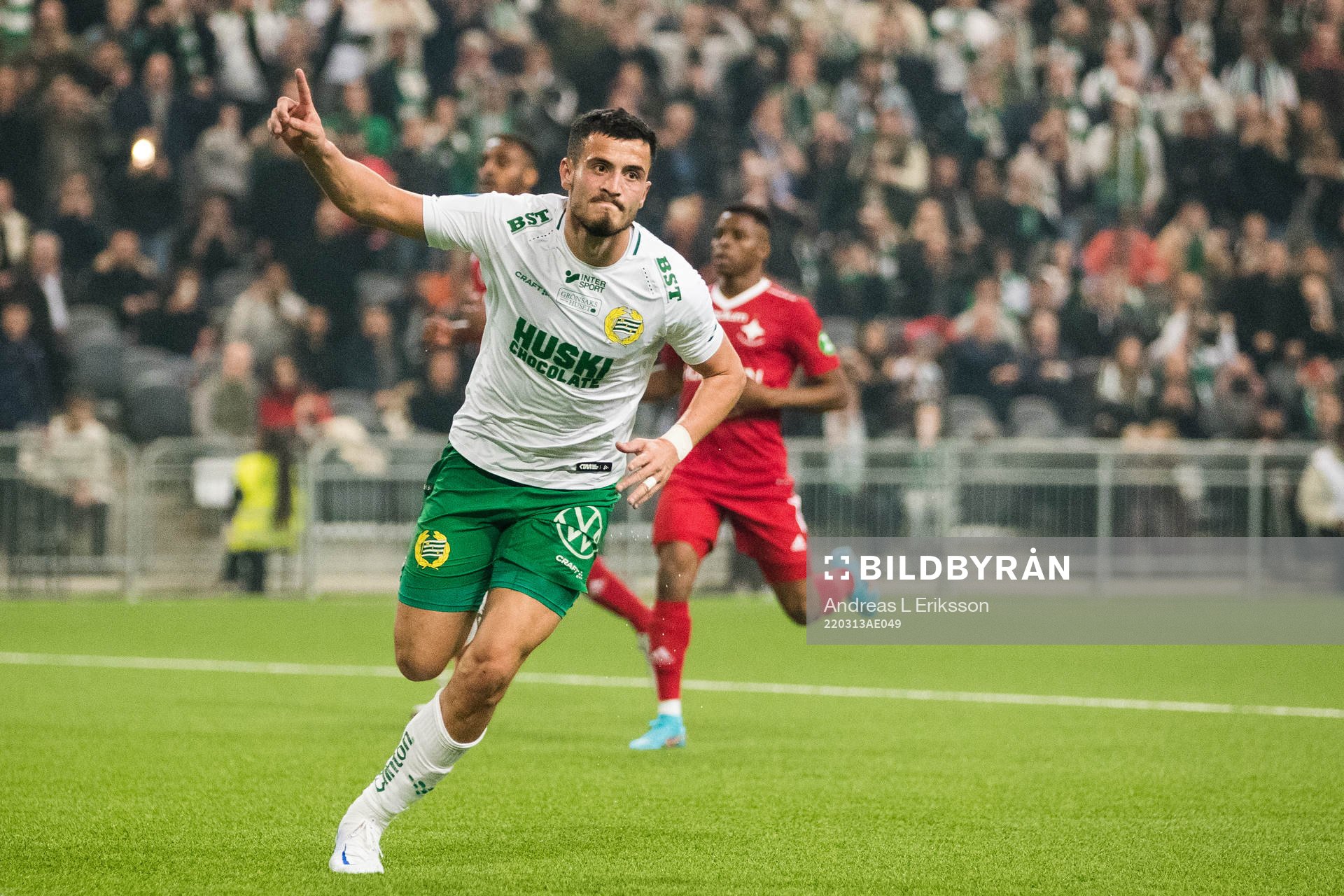 Hammarbys Astrit Selmani jublar