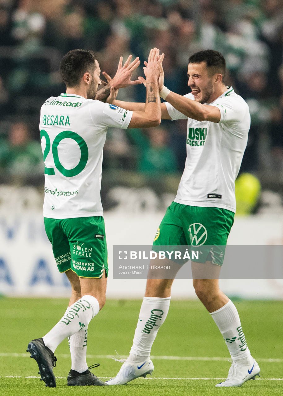 Hammarbys Nahir Besara och Astrit Selmani jublar