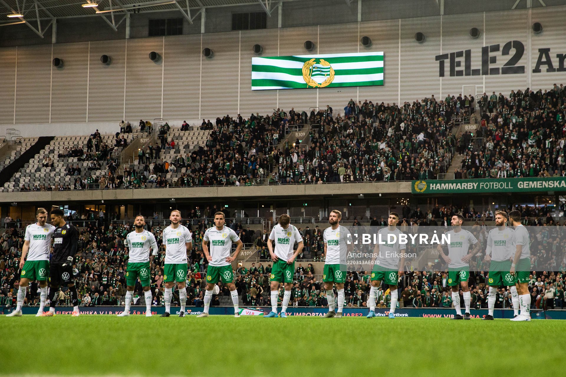 Hammarbys spelare ställer upp sig innan kvartsfinalen i
