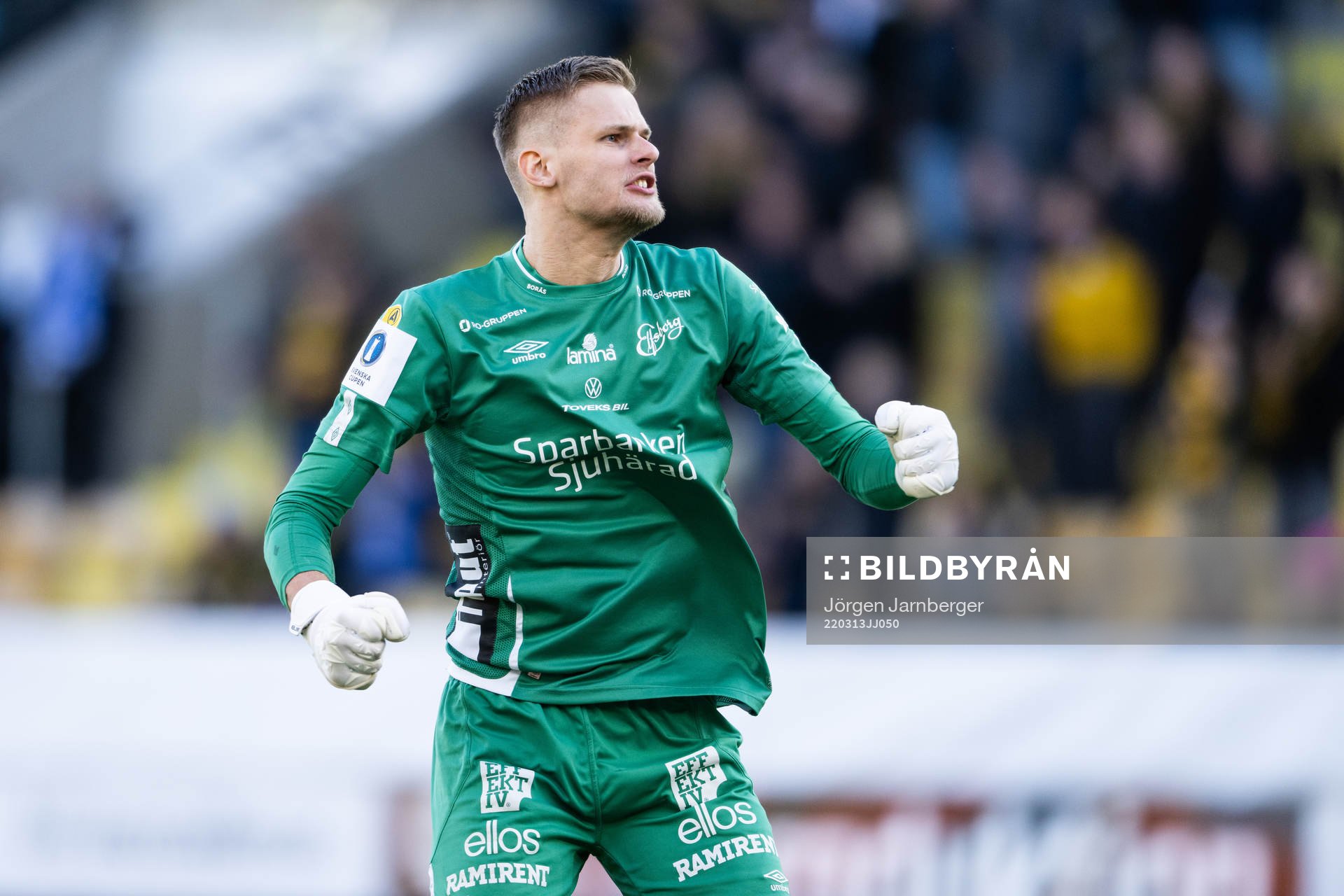 Elfsborgs målvakt Tim Rönning jublar
