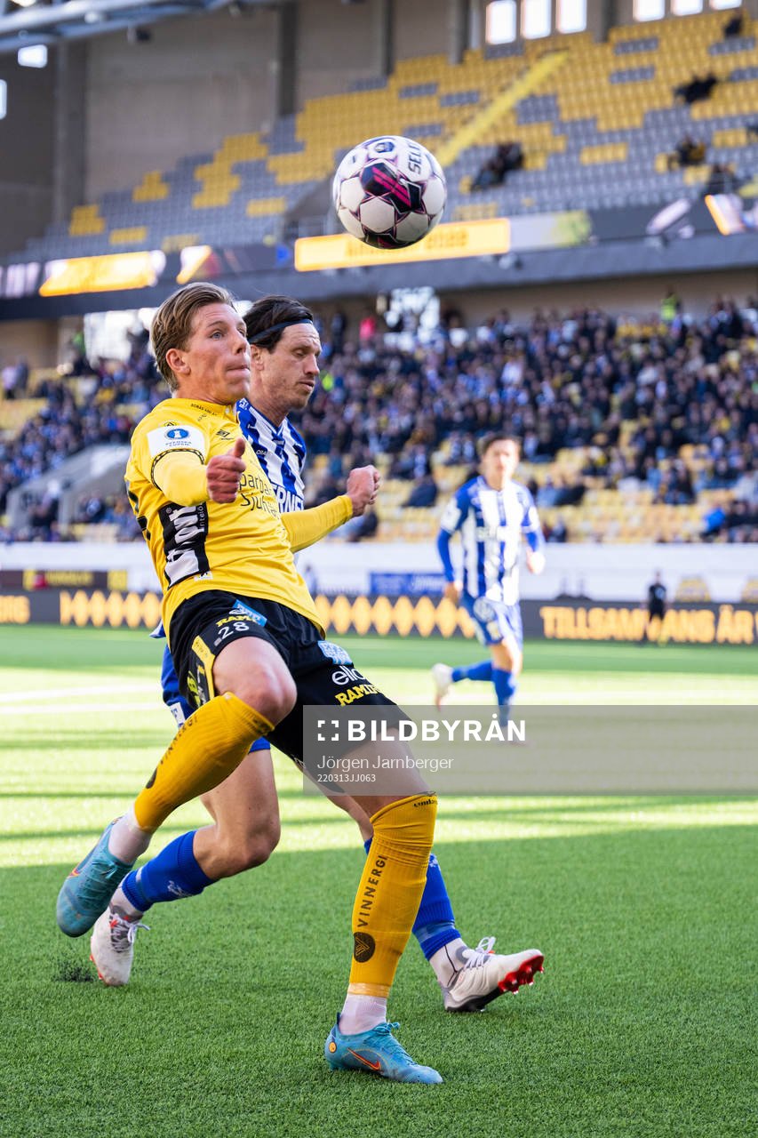 Elfsborgs Noah Söderberg och IFK Göteborgs Gustav Svensson