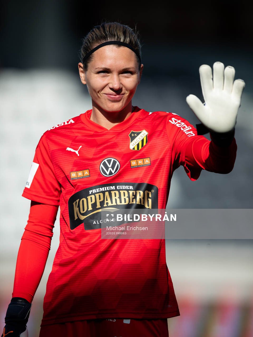 Häckens målvakt Jennifer Falk  på line up innan