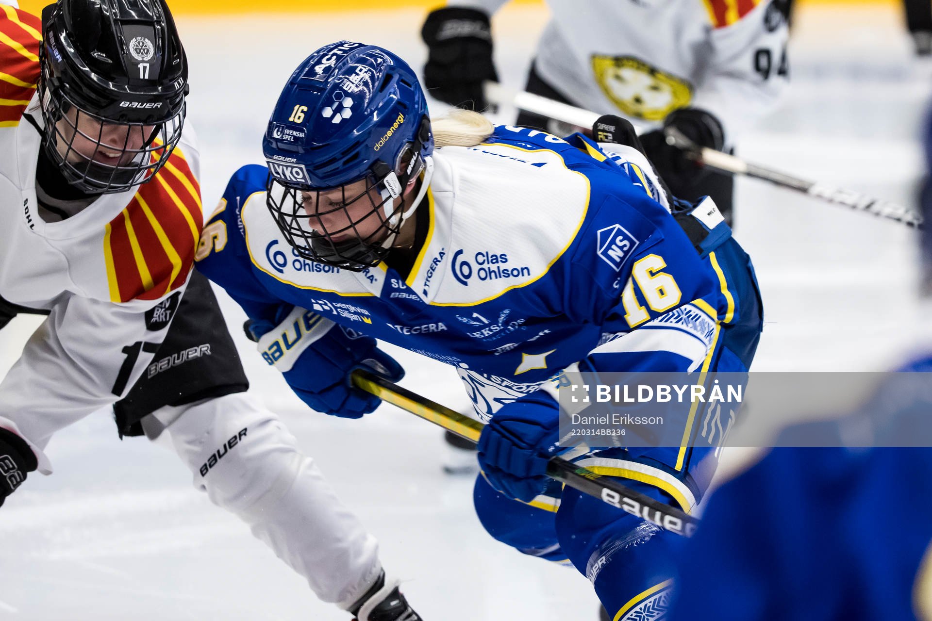 Leksands Jennifer Carlsson  och  Brynäs Jaycee Gebhard