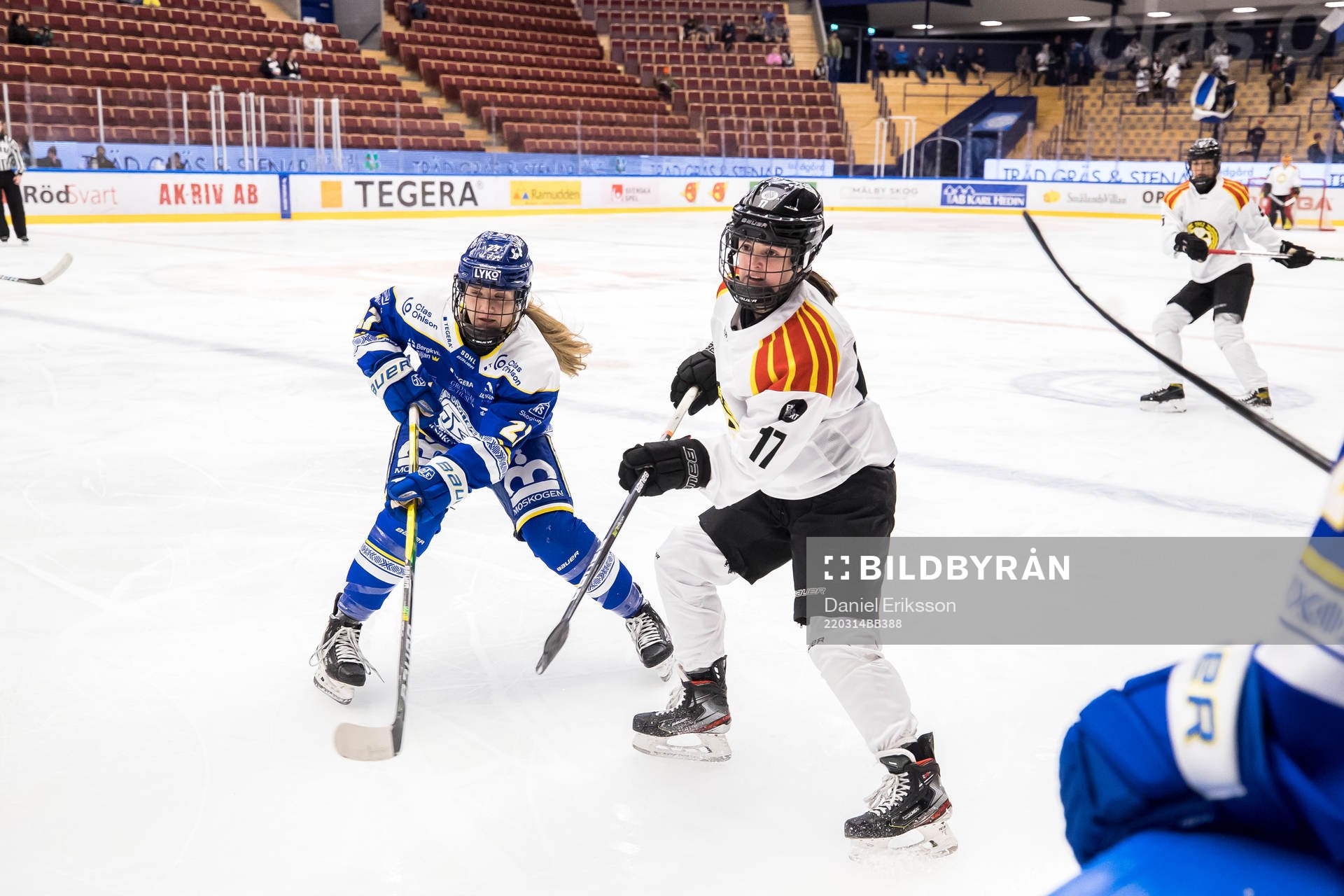 Leksands Katerina Bukolska och  Brynäs Jaycee Gebhard