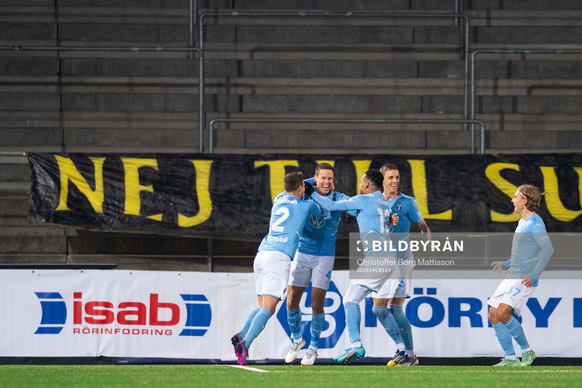 Malmö FFs Niklas Moisander jublar
