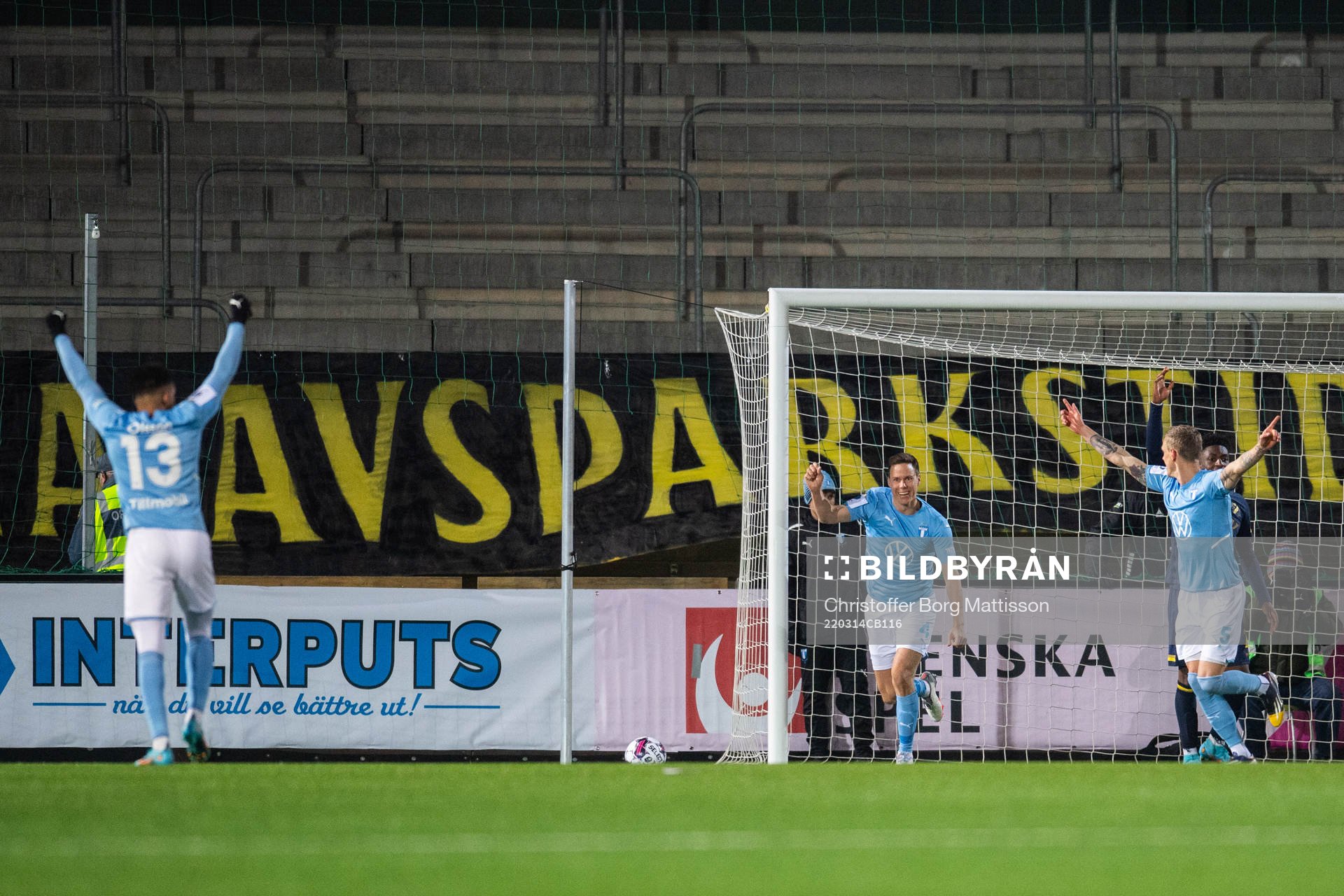 Malmö FFs Niklas Moisander jublar