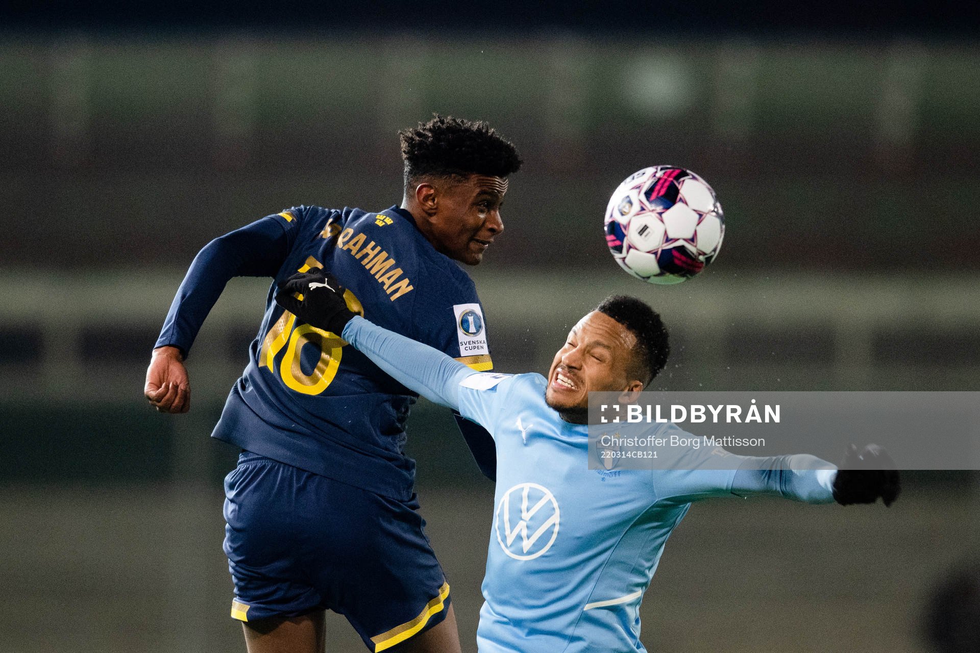 s Amar Abdirahman Ahmed och Malmö FFs Martin Olsson