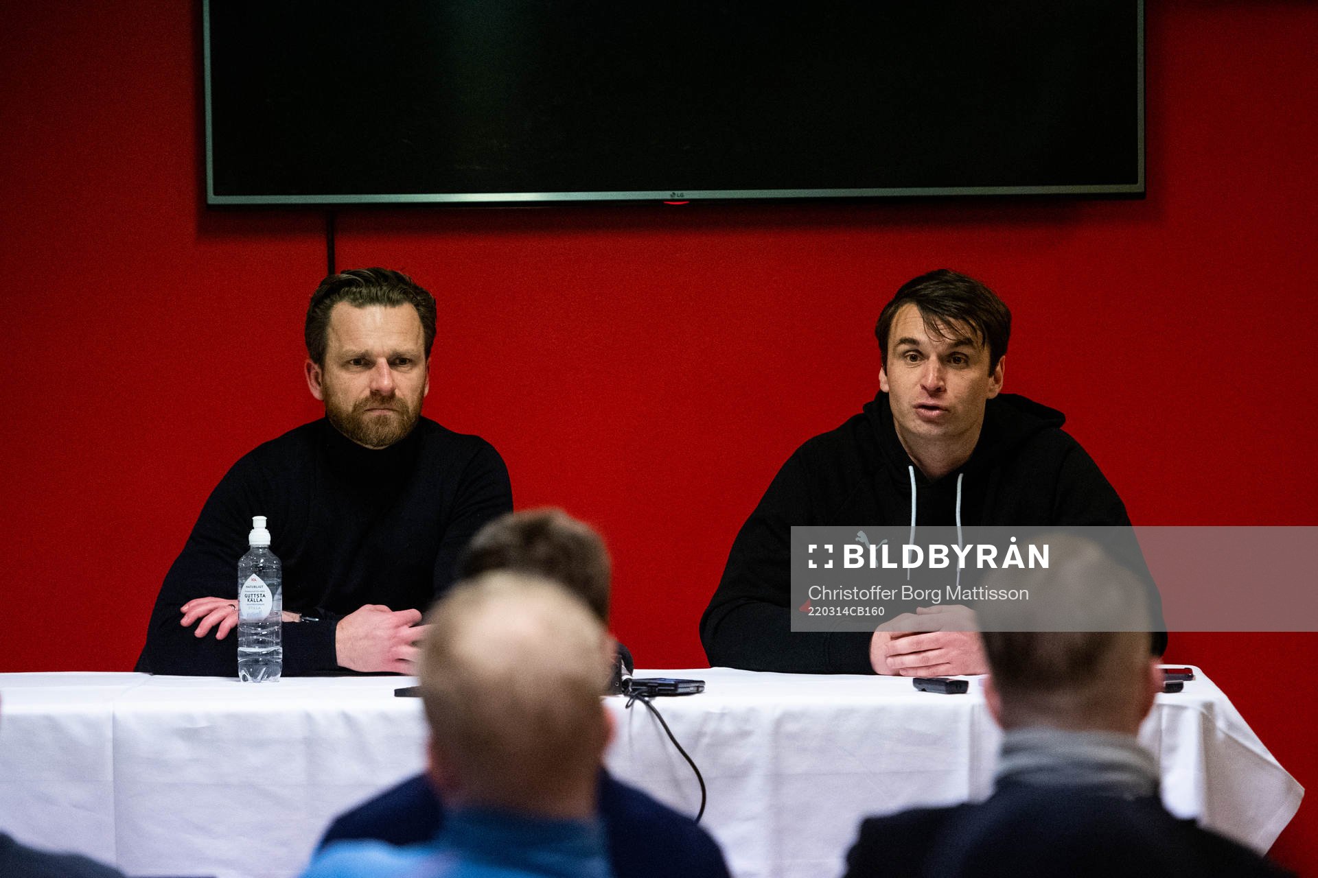 s tränare Bartosz Grzelak och Malmö FFs tränare Milos