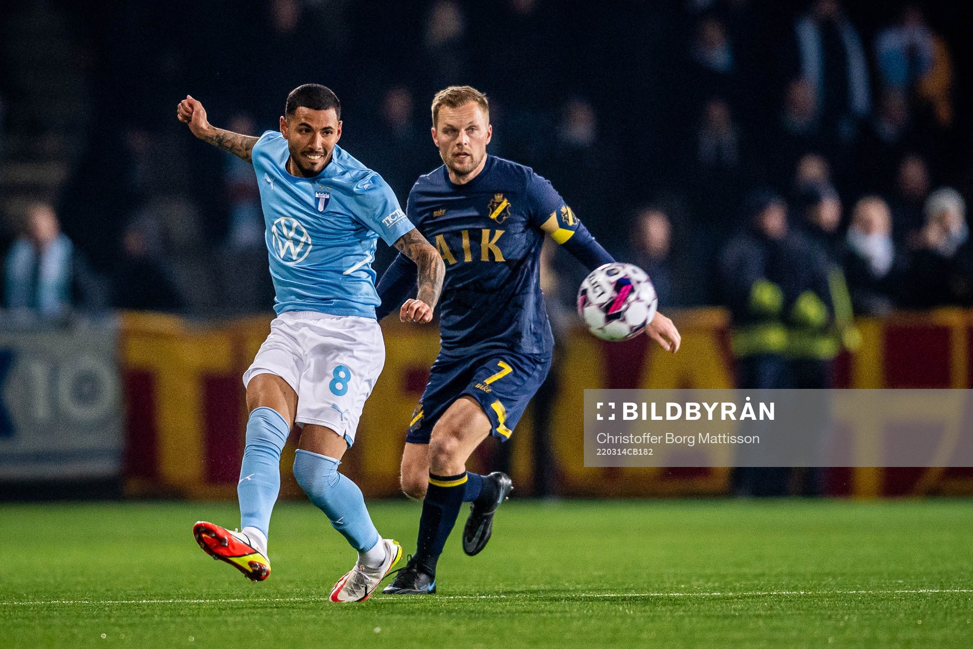 s Sebastian Larsson