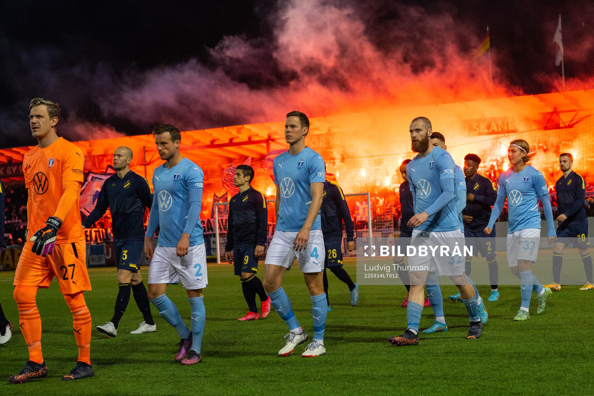 Malmö FFs spelare gör entré