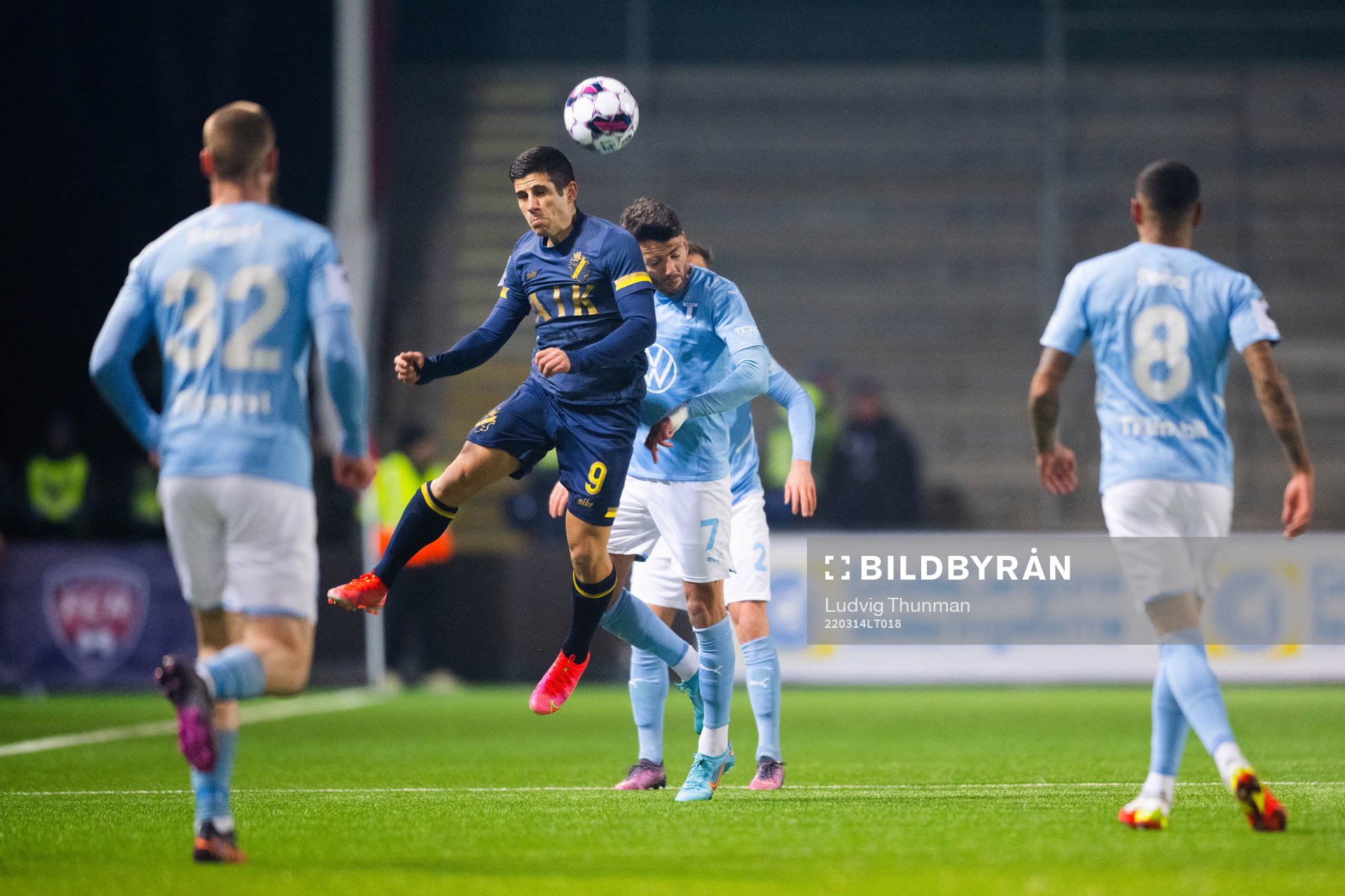 s Nicolas Stefanelli och Malmö FFs Erdal Rakip