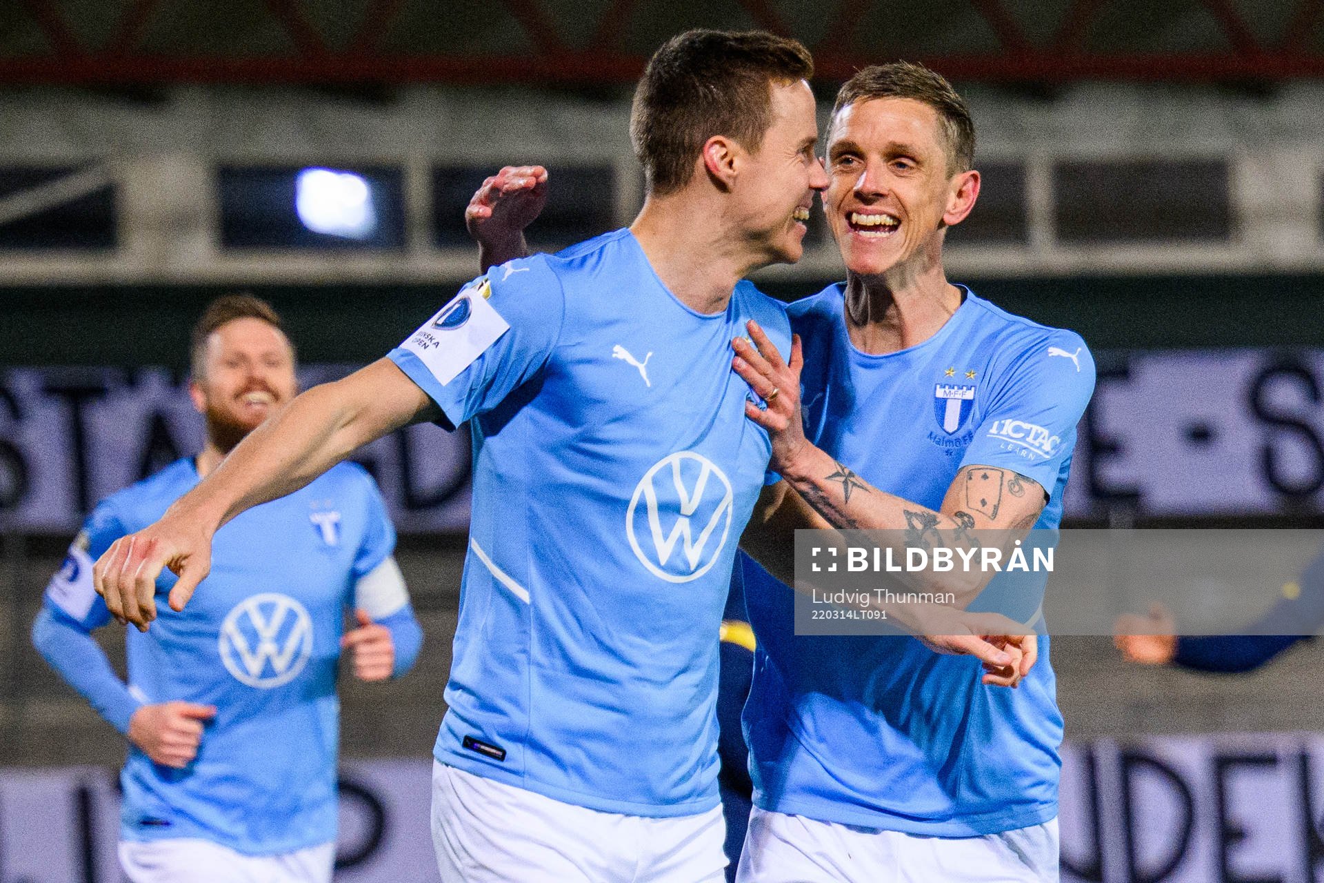 Malmö FFs Niklas Moisander jublar med Sören Rieks