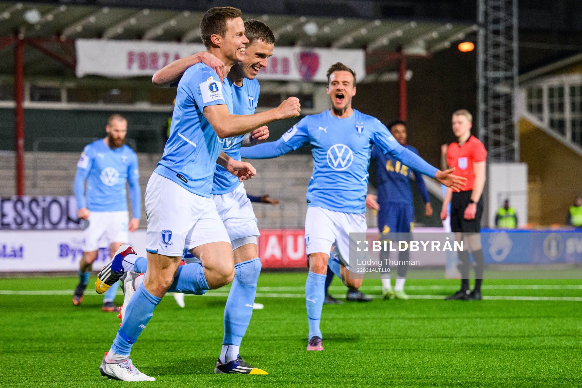 Malmö FFs Niklas Moisander jublar med Sören Rieks
