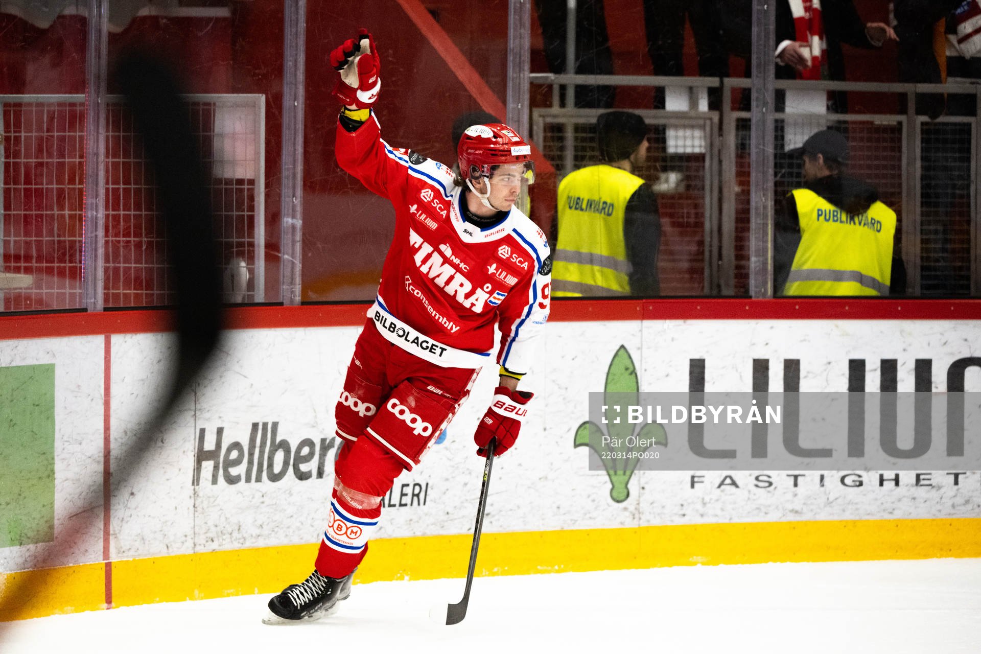 Timrås Viktor Lodin jublar