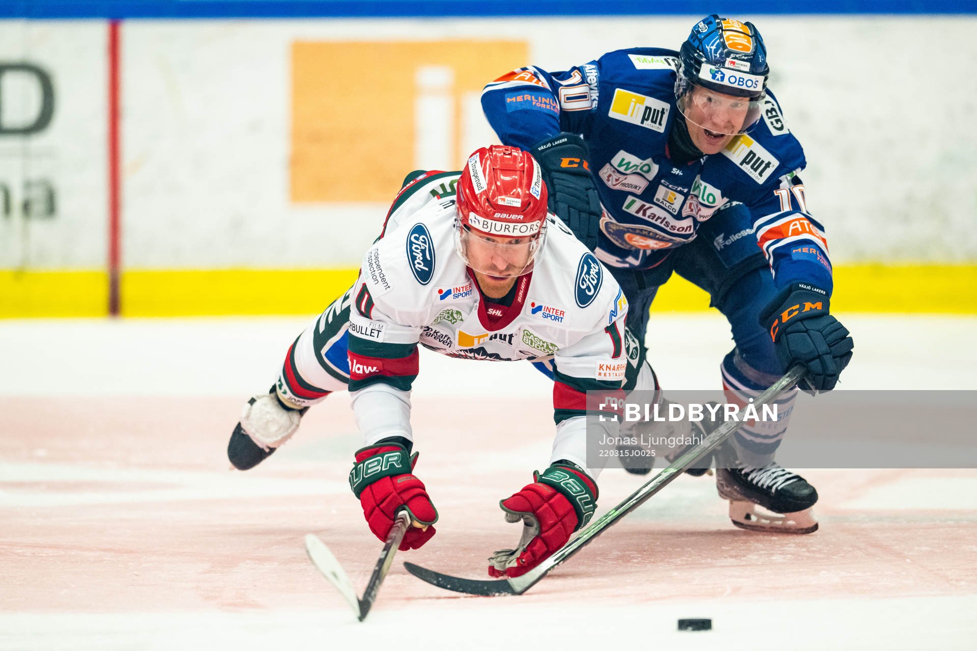 Frölundas Jens Olsson och Växjös Richard Gynge