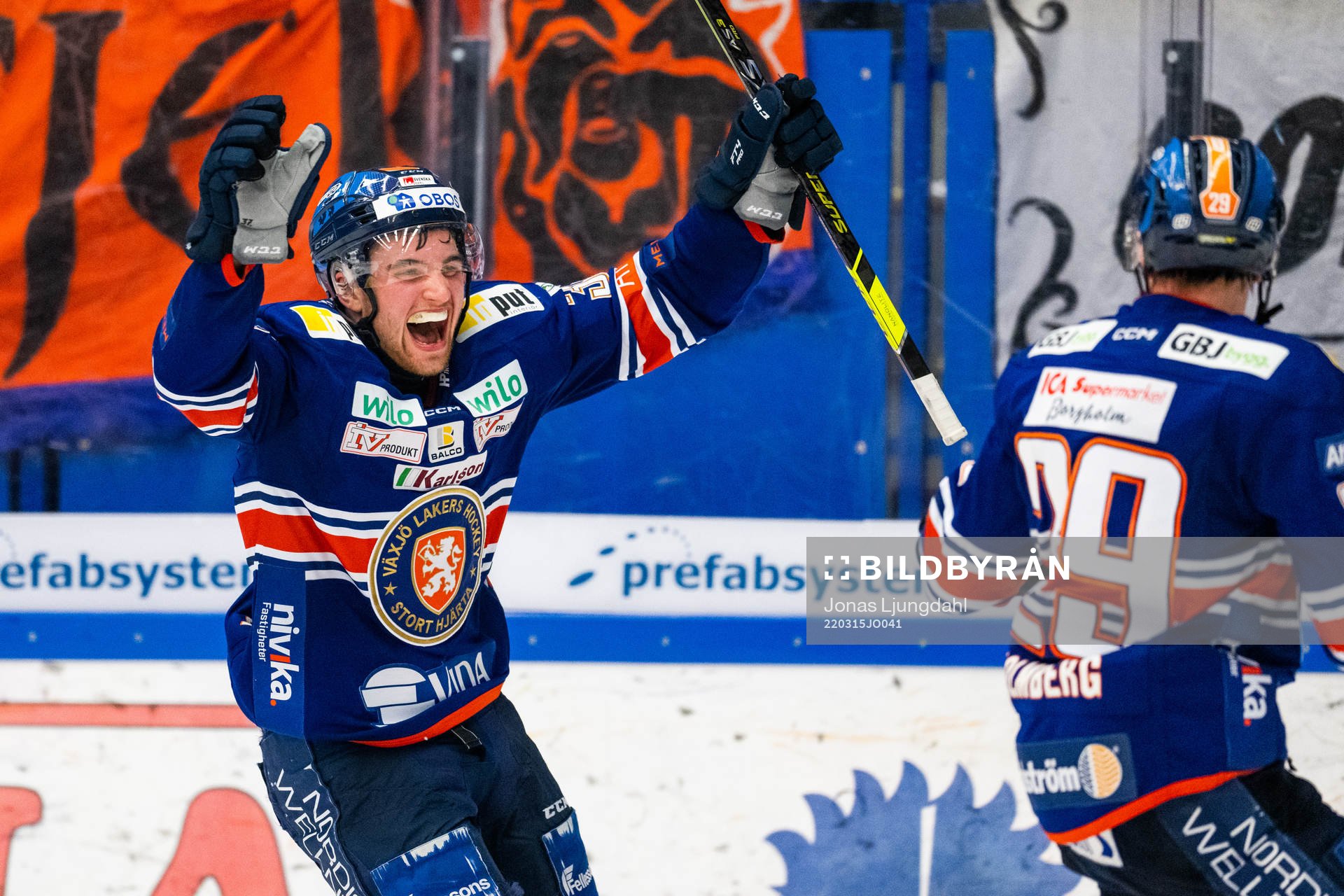 Växjös Glenn Gustafsson jublar