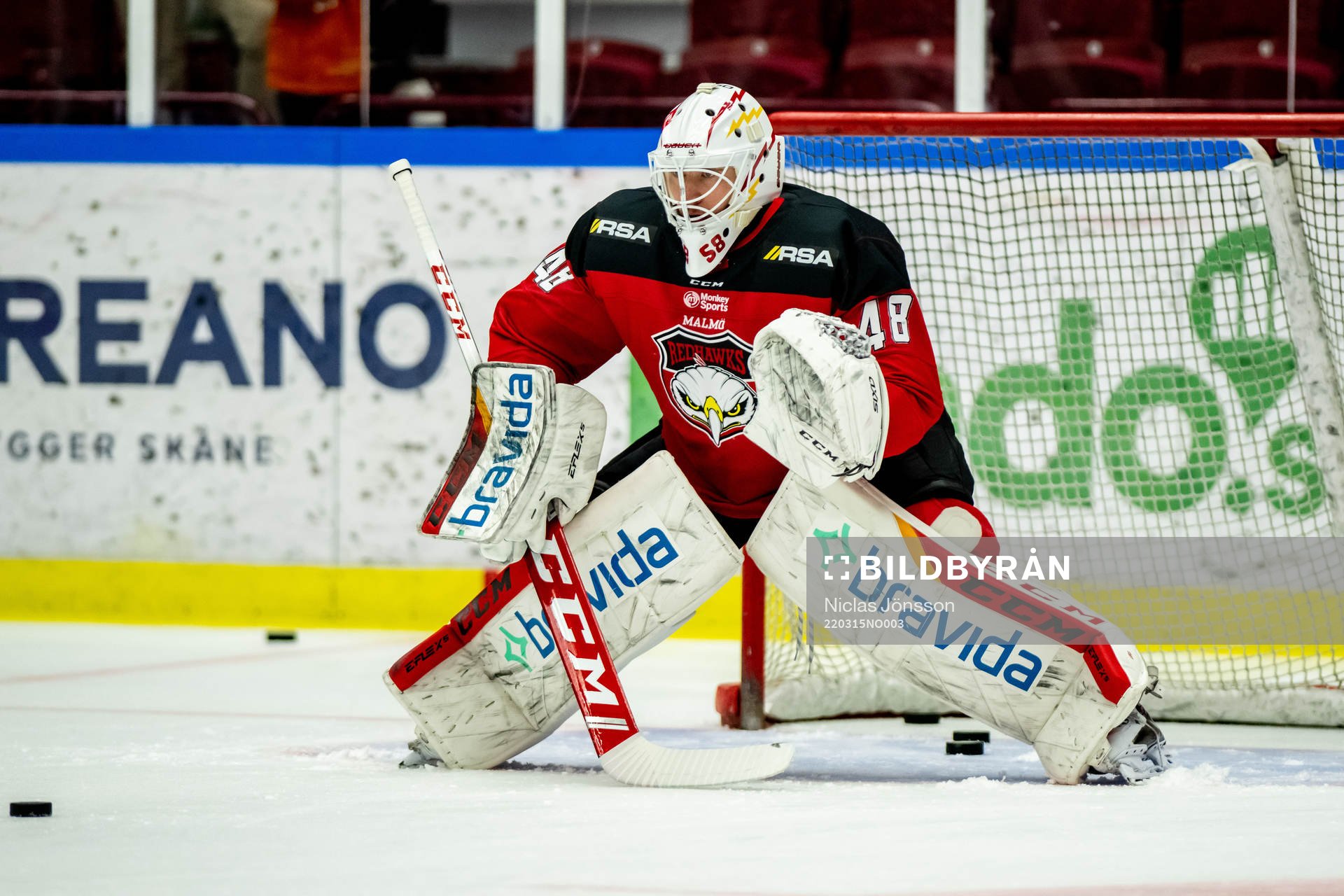 Malmö Redhawks målvakt Anton Svensson