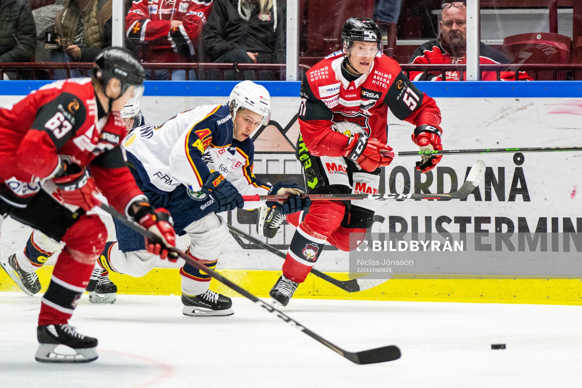 Djurgårdens Tim Söderlund och Malmö Redhawks Emil