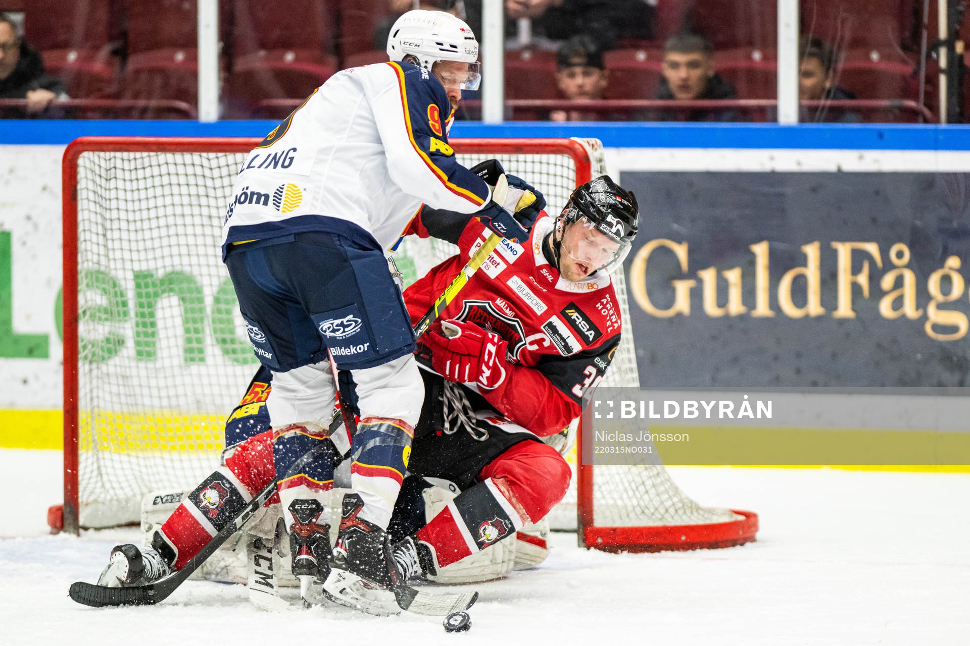 Djurgårdens Cameron Schilling  och Malmö Redhawks Carl