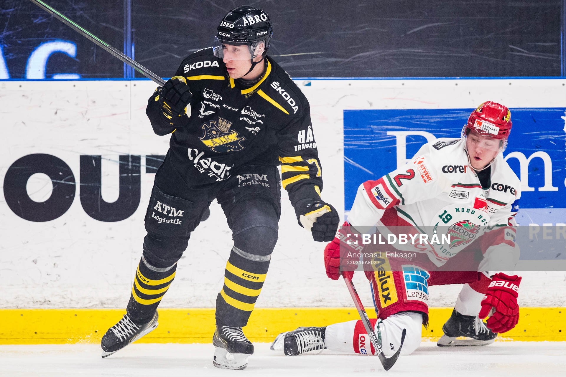 s Daniel Torgersson och Modos Filip Hasa