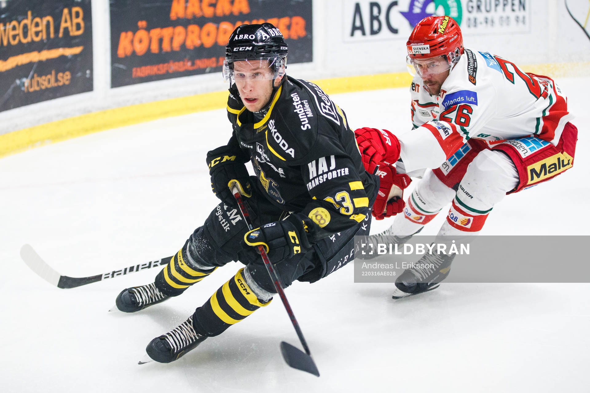 s Fredric Weigel och Modos Emil Wahlberg