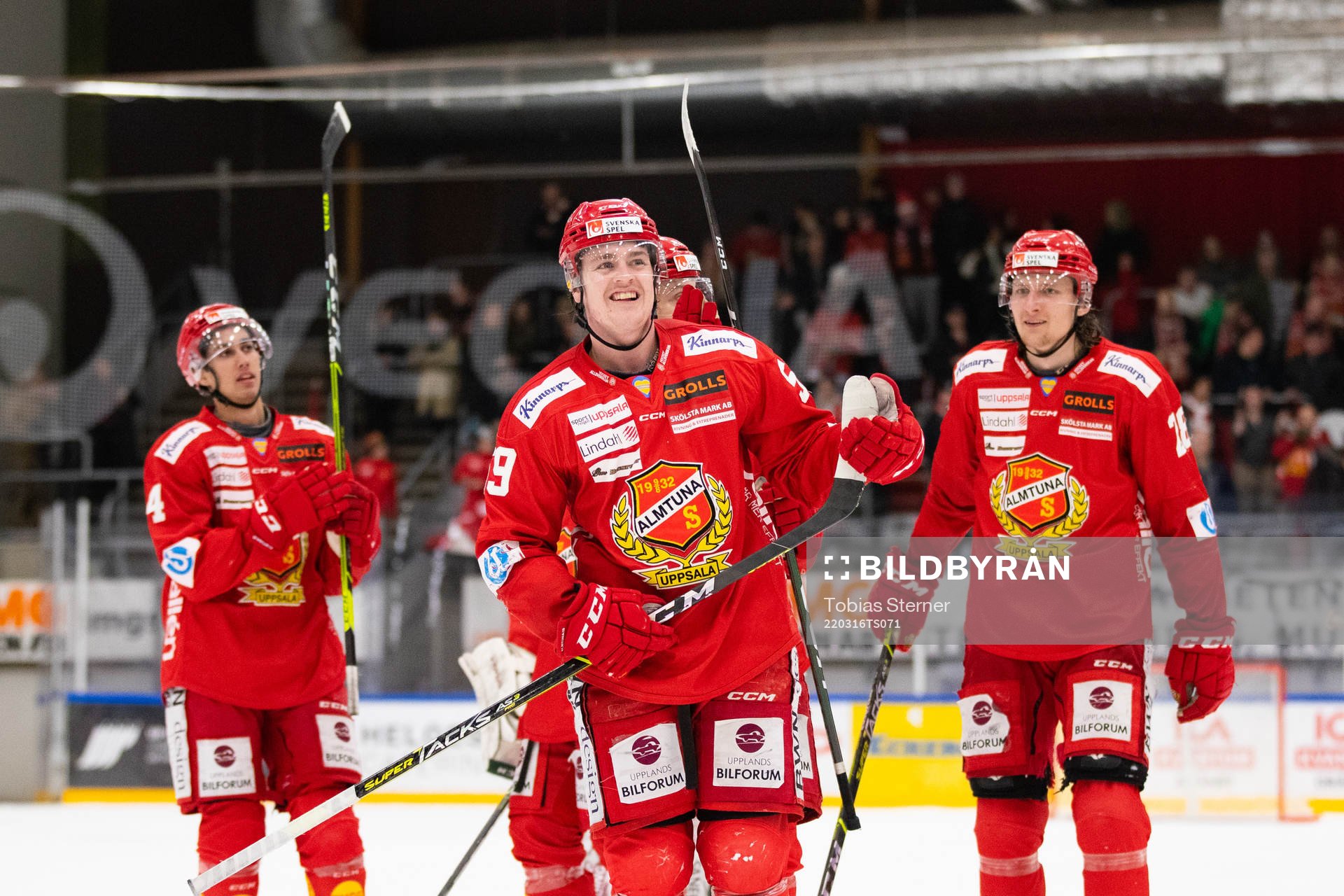 Almtunas Lucas Thorstensson jublar