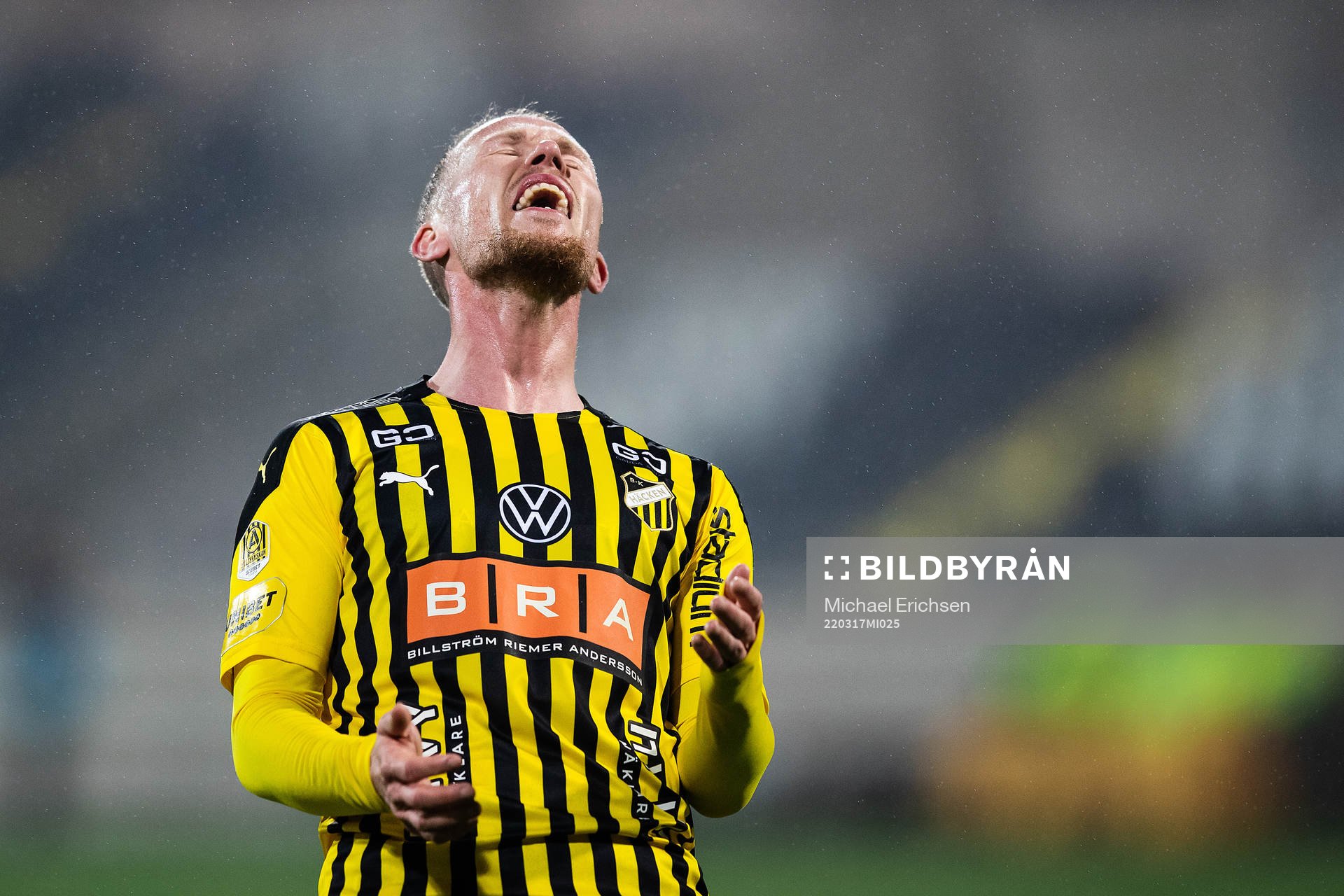 Häckens Mikkel Rygaard Jensen deppar