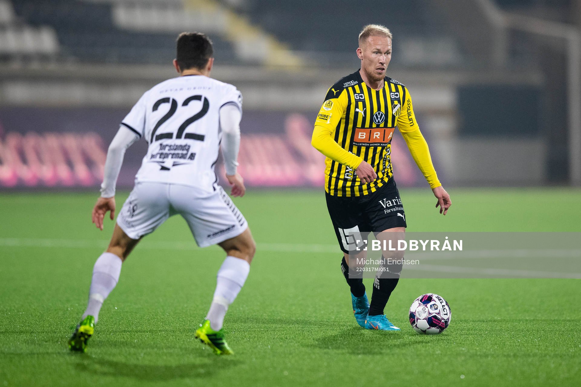 Utsiktens Predrag Randelovic mot Häckens Mikkel Rygaard