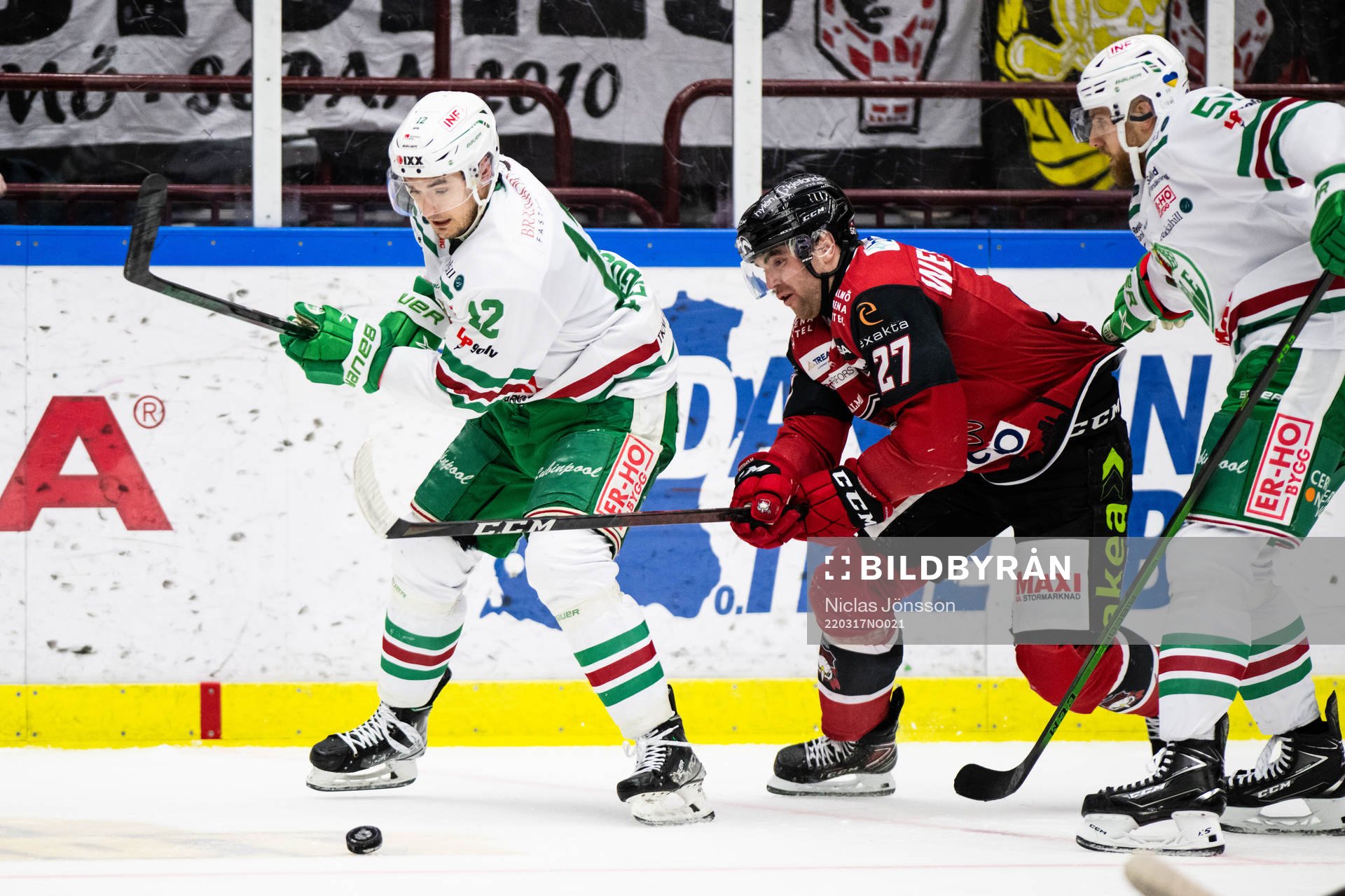 Rögles Brady Ferguson och Malmö Redhawks Ponthus