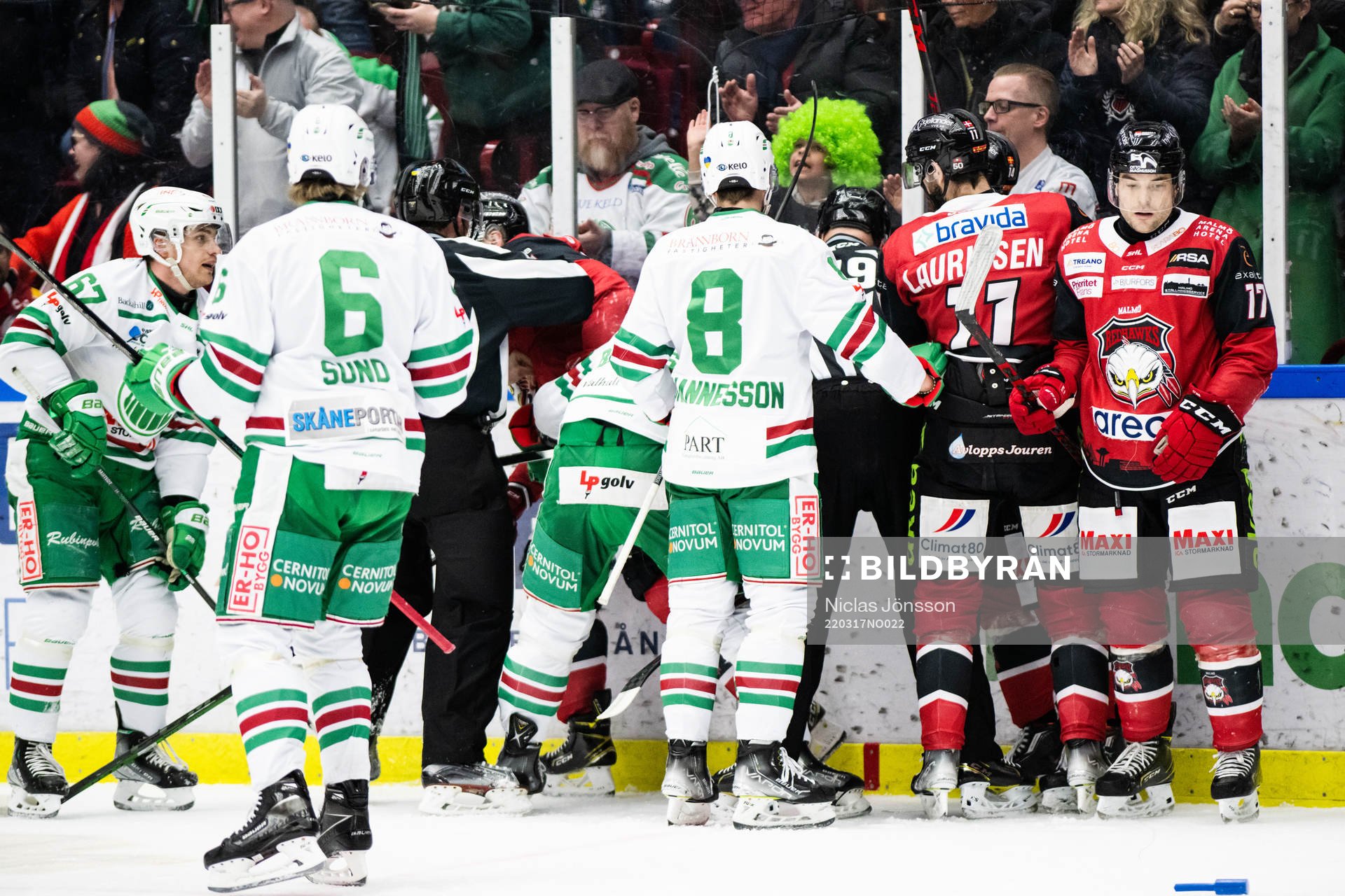 Bråk mellan Rögle och Malmö Redhawks spelare