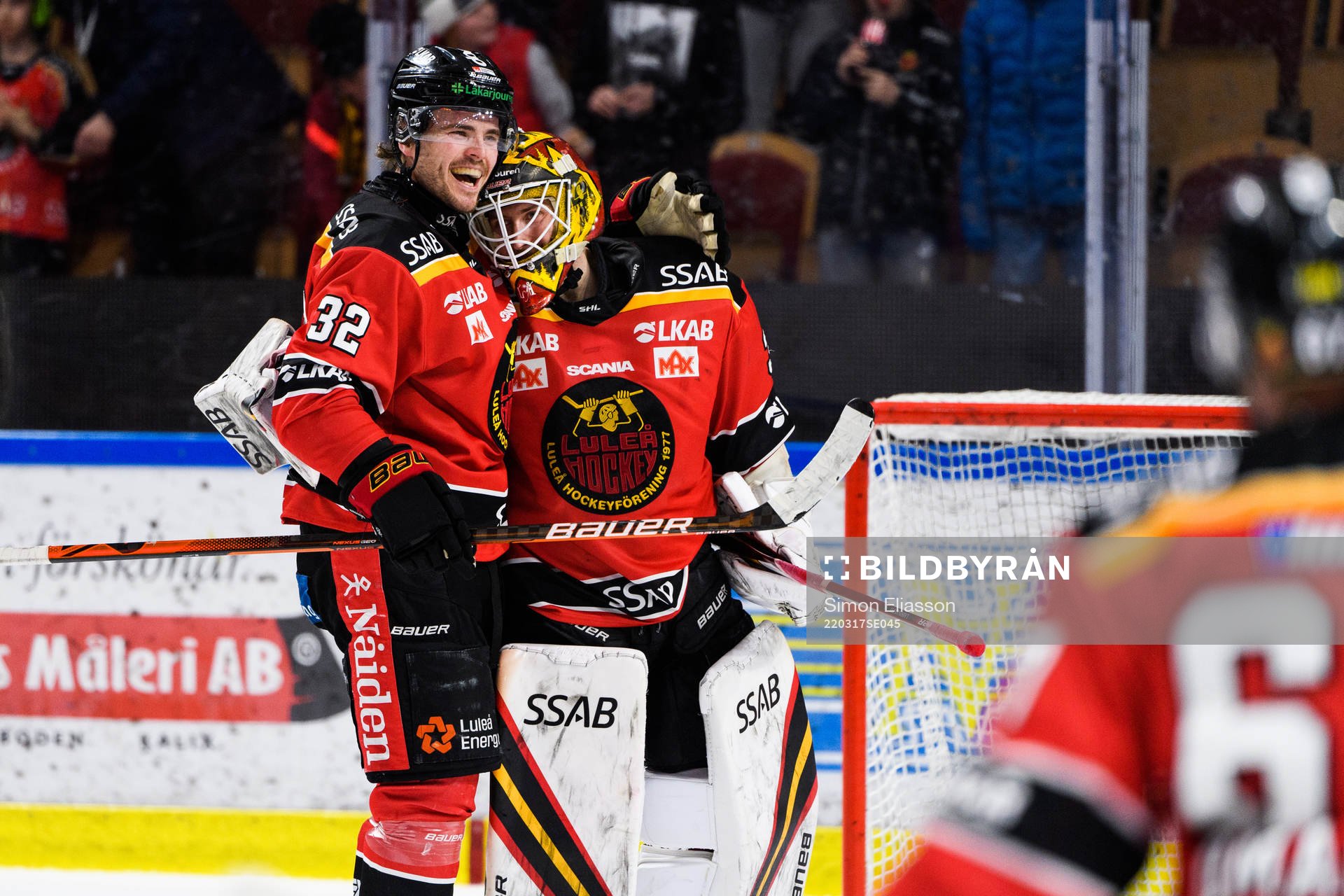 Luleås Oscar Engsund och målvakt Joel Lassinantti