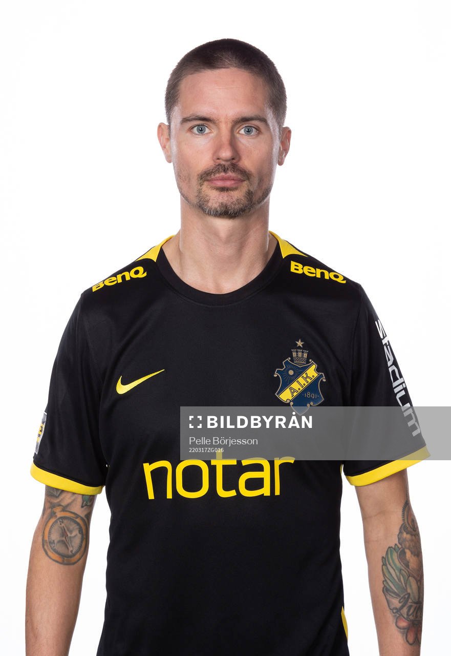 s Mikael Lustig