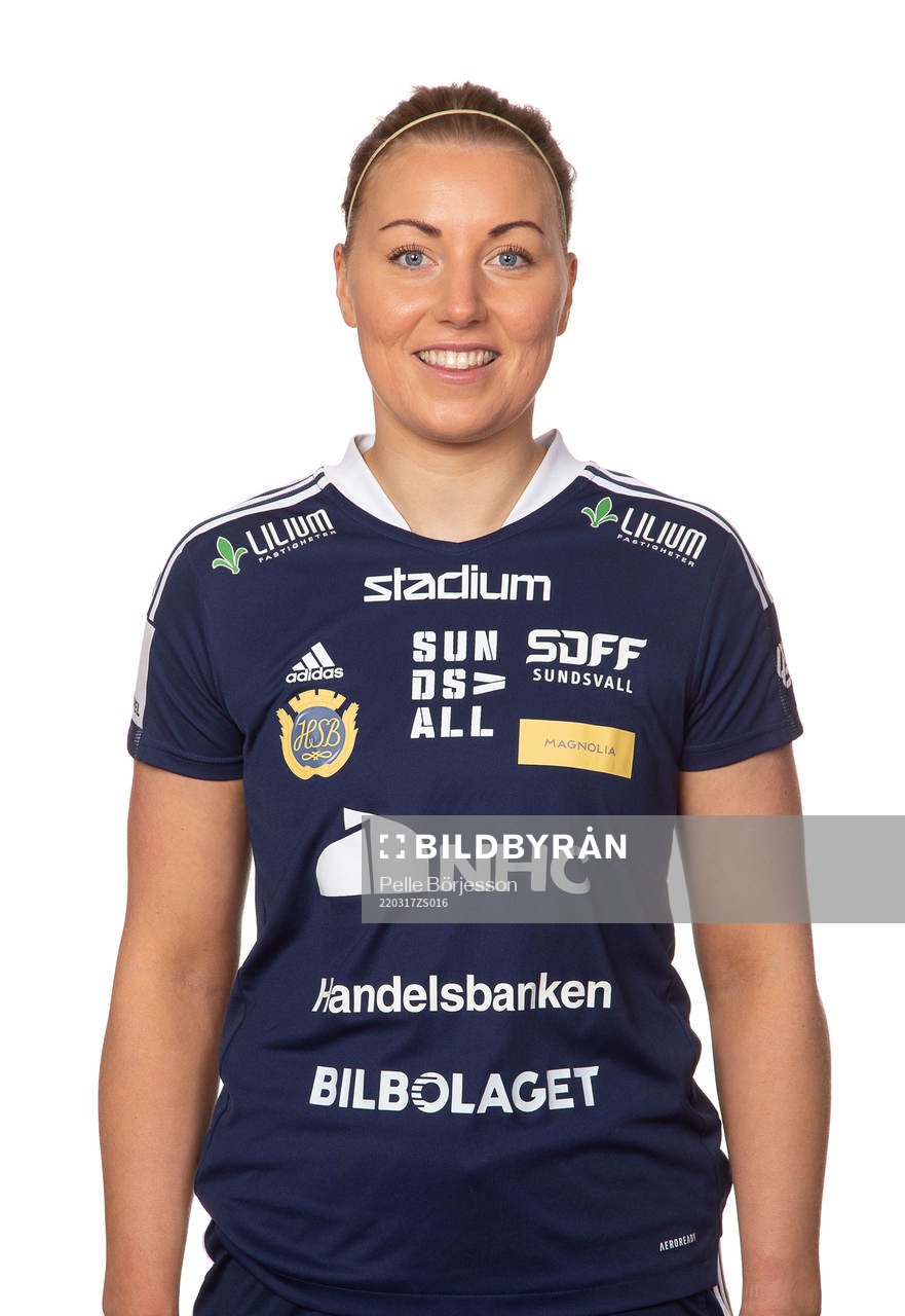 Sundsvalls Amanda Hagelberg poserar för ett porträtt den 17 mars 2022 i Sundsvall.