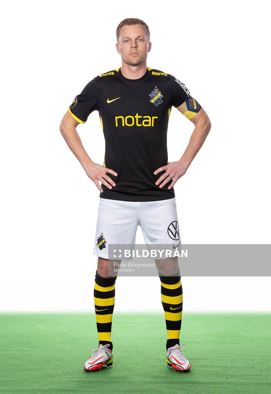 s Sebastian Larsson