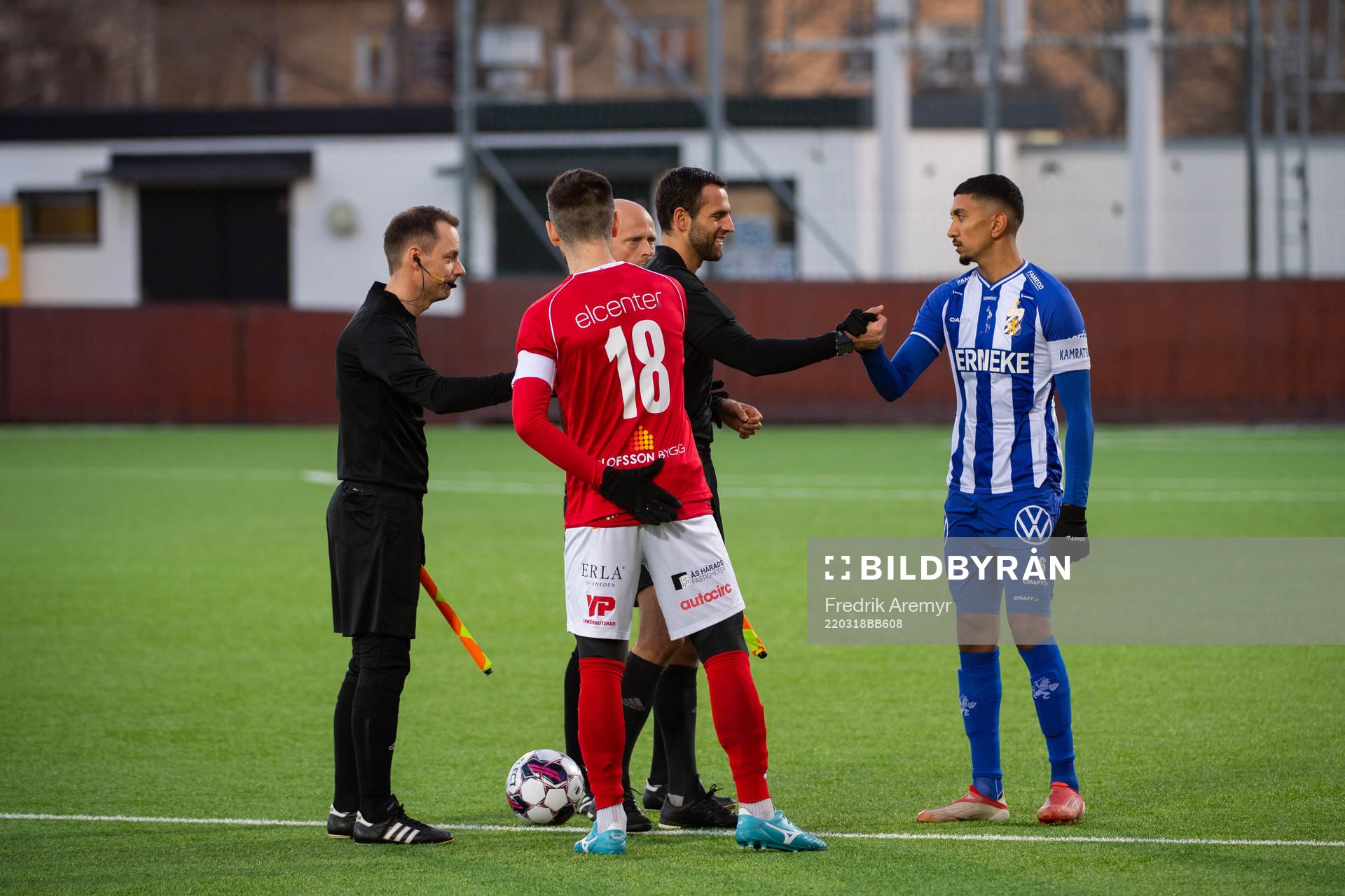 Norrbys Ivo Dominik Pekalski och IFK Göteborgs Amir
