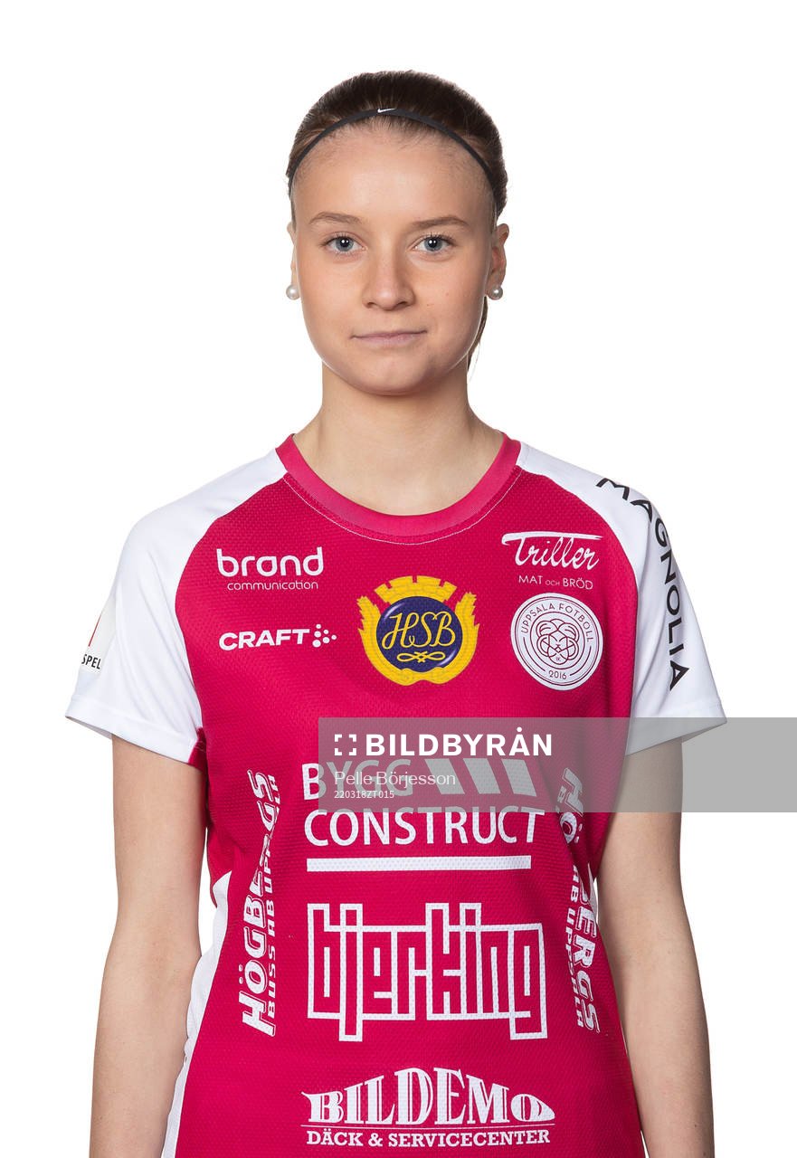 Uppsalas Julia Ragnarsson poserar för ett porträtt den 18 mars 2022 i Uppsala.