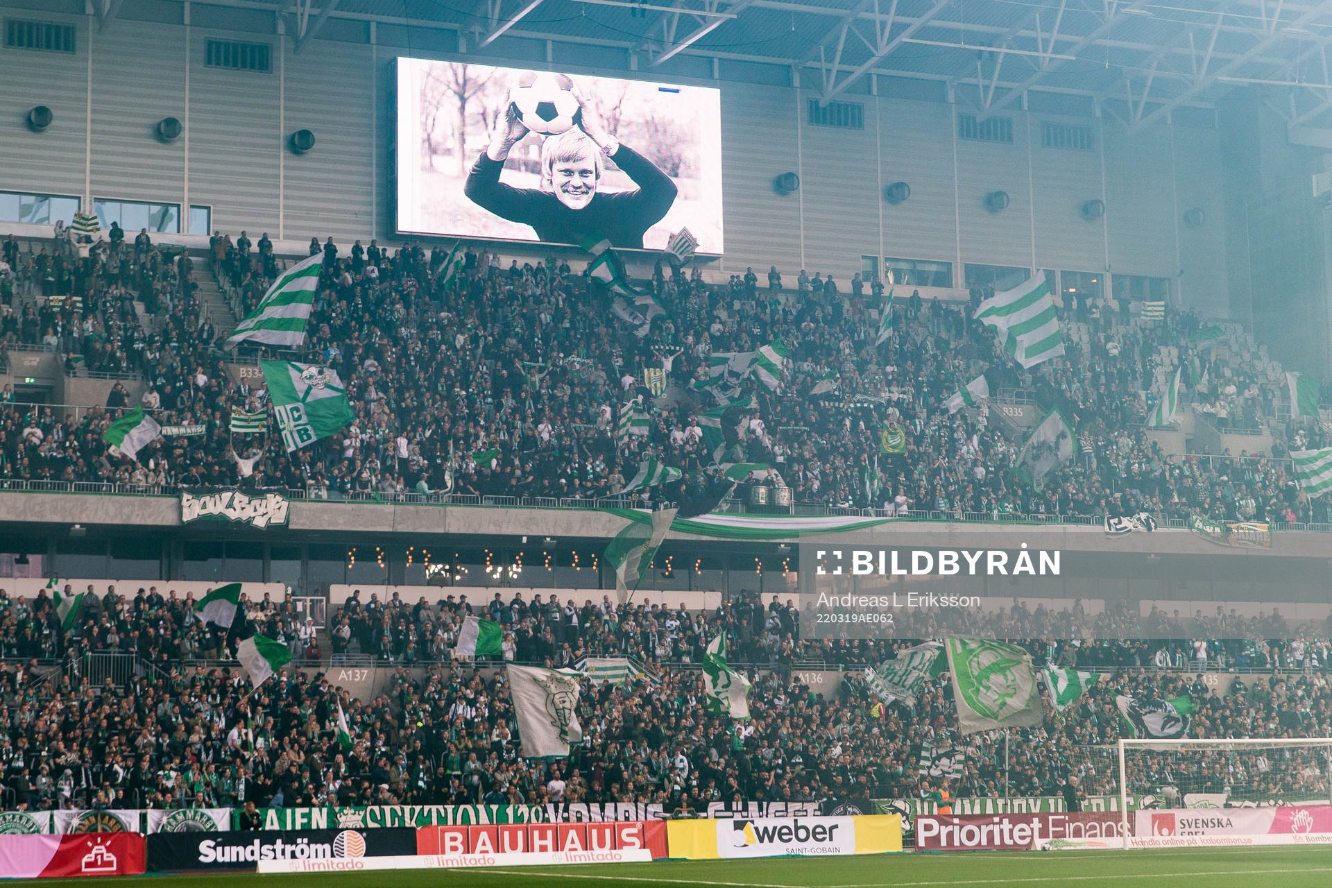 Hyllning till Ronnie Hellström innan semifinalen i Svenska Cupen i fotboll mellan Hammarby och Elfsborg den 19 mars 2022 i Stockholm.