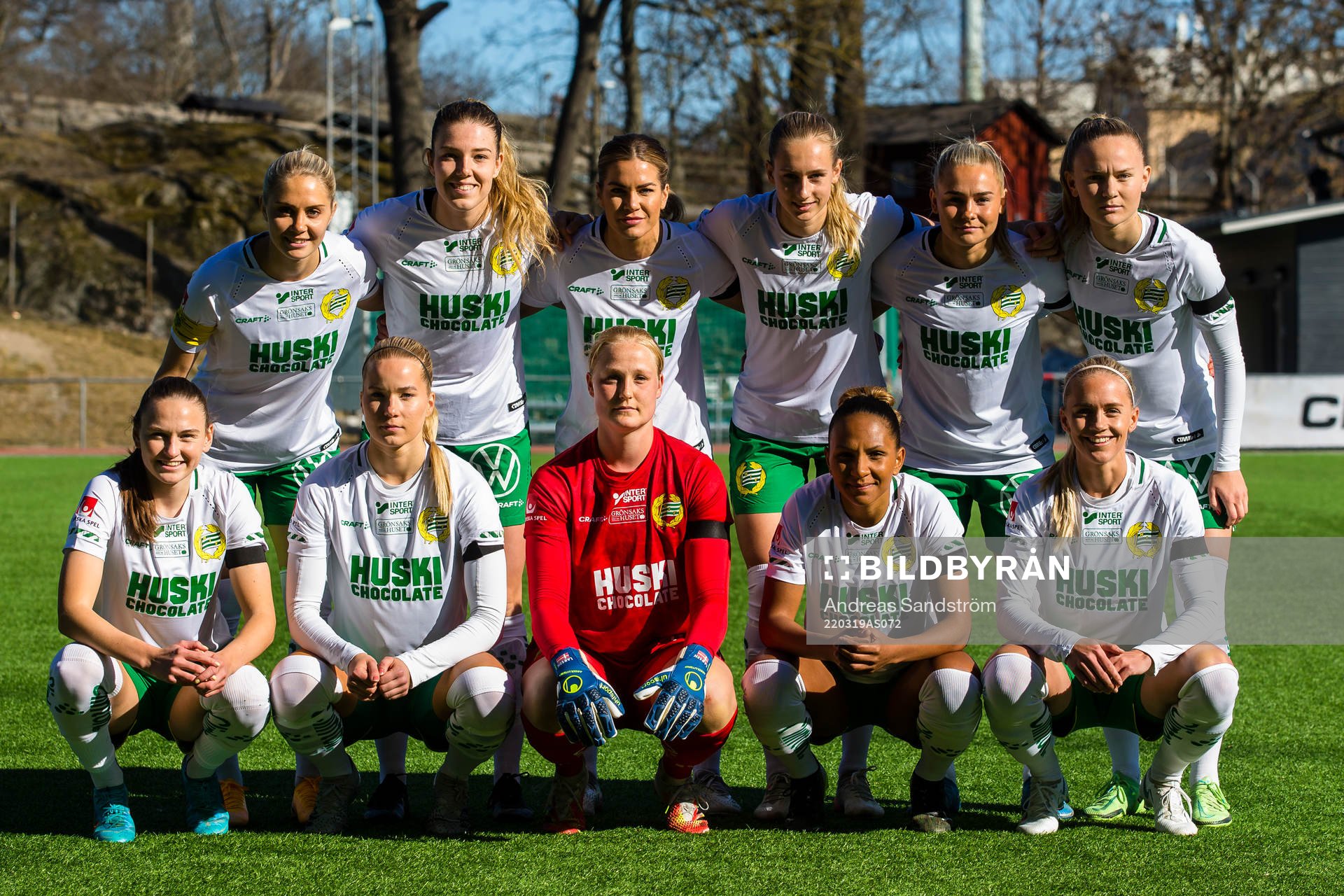 Hammarbys spelare poserar
