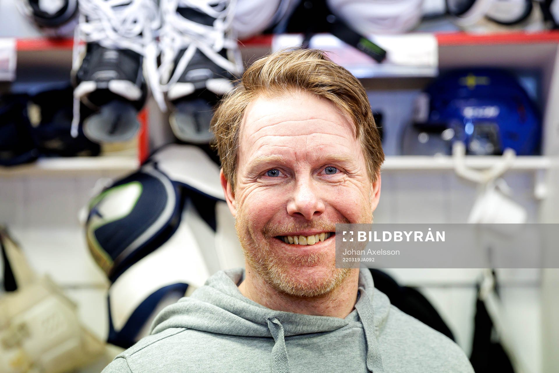 föTre kronor legends Andreas Dackell r uppvisningsmatchen