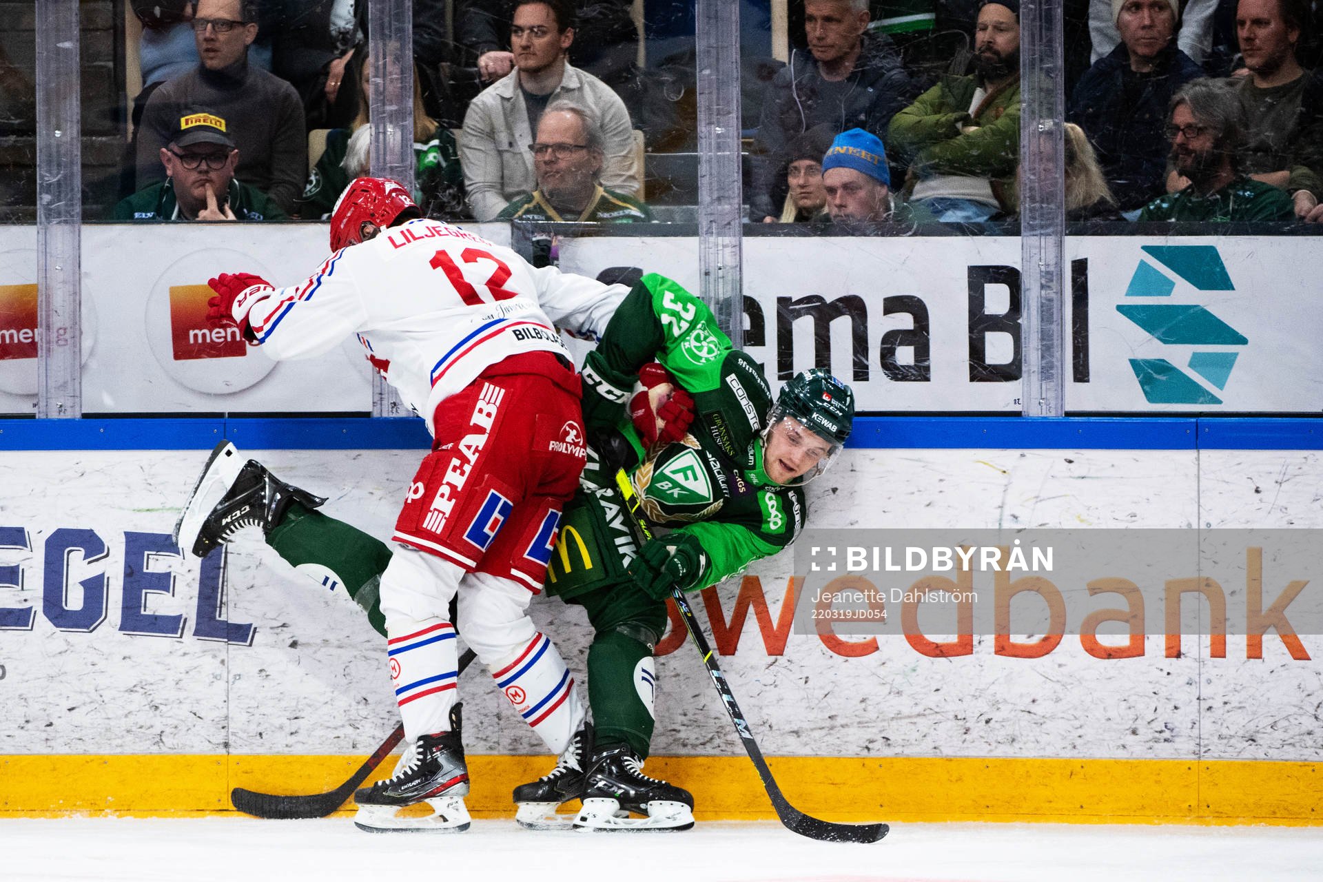 Timrås Viktor Liljegren och Färjestads Adam Ginning