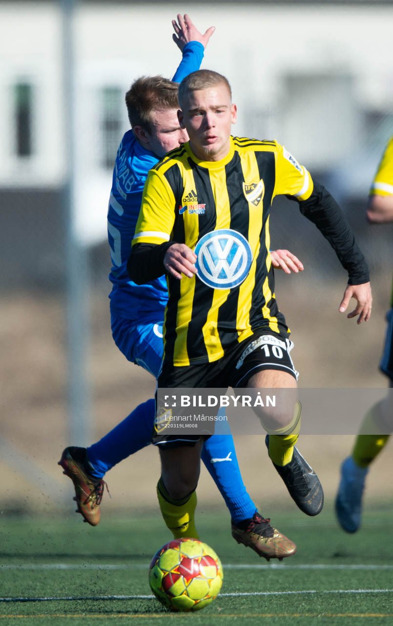 IFK Hässleholms Olle Kjellman Olblad  i träningsmatchen