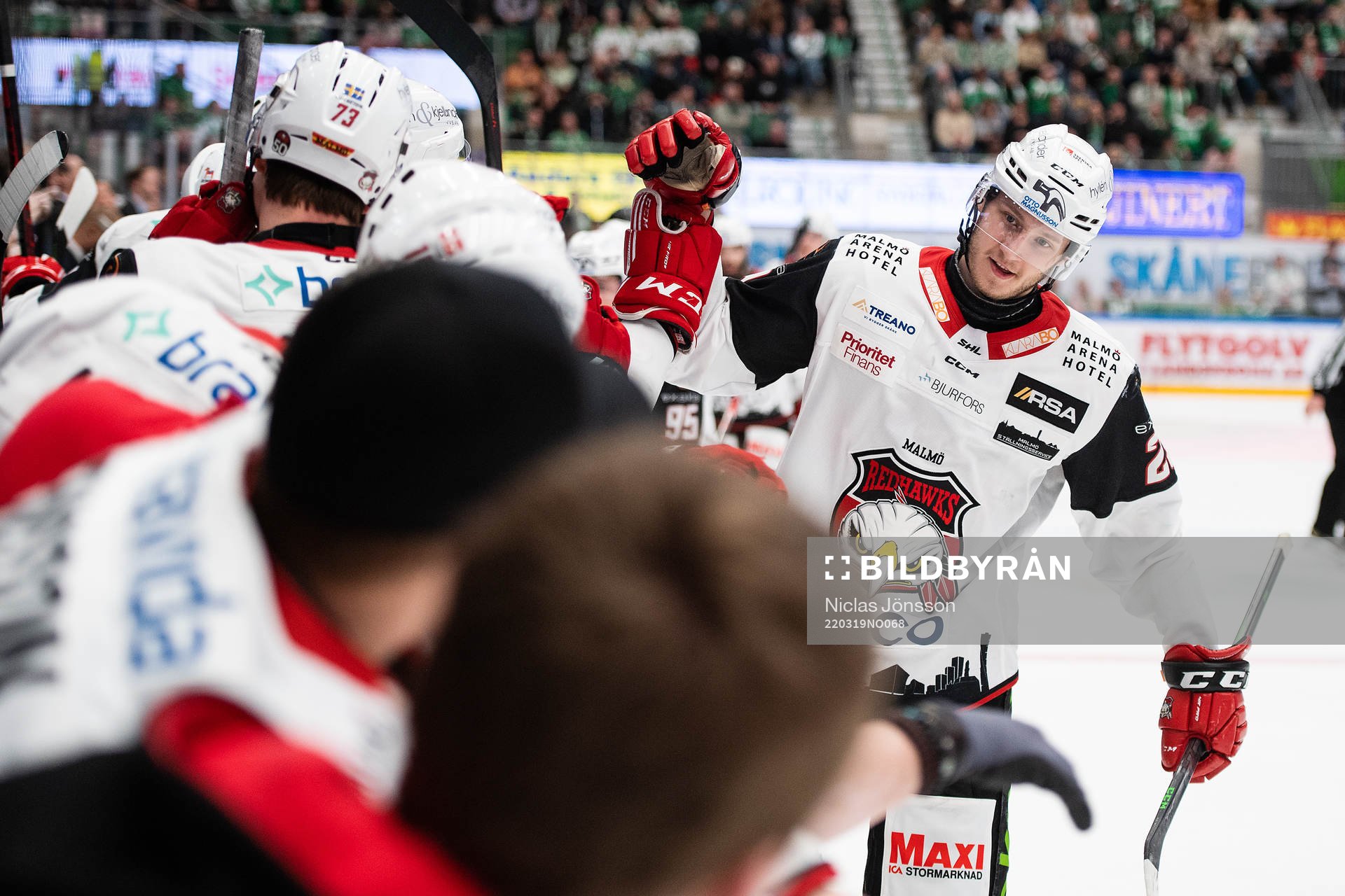 Malmö Redhawks Eric Engstrand jublar