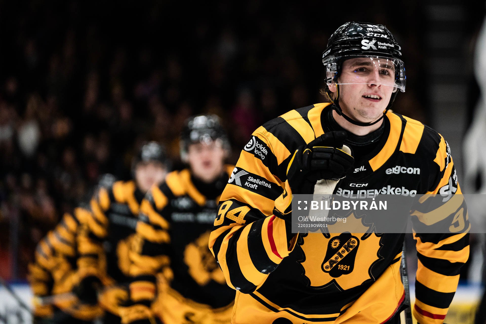 Skellefteås Linus Karlsson jublar