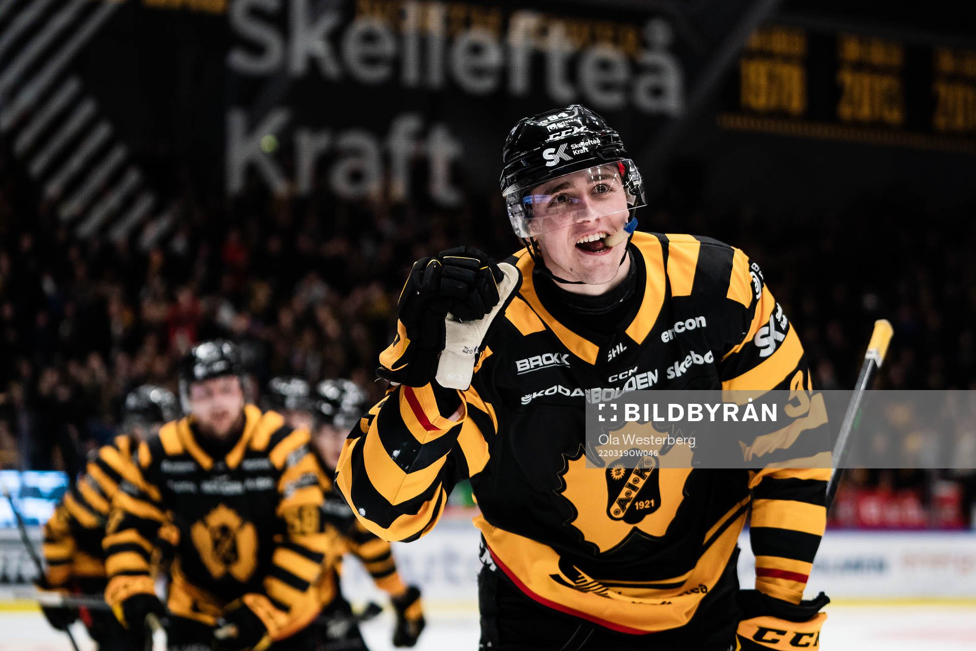 Skellefteås Linus Karlsson jublar