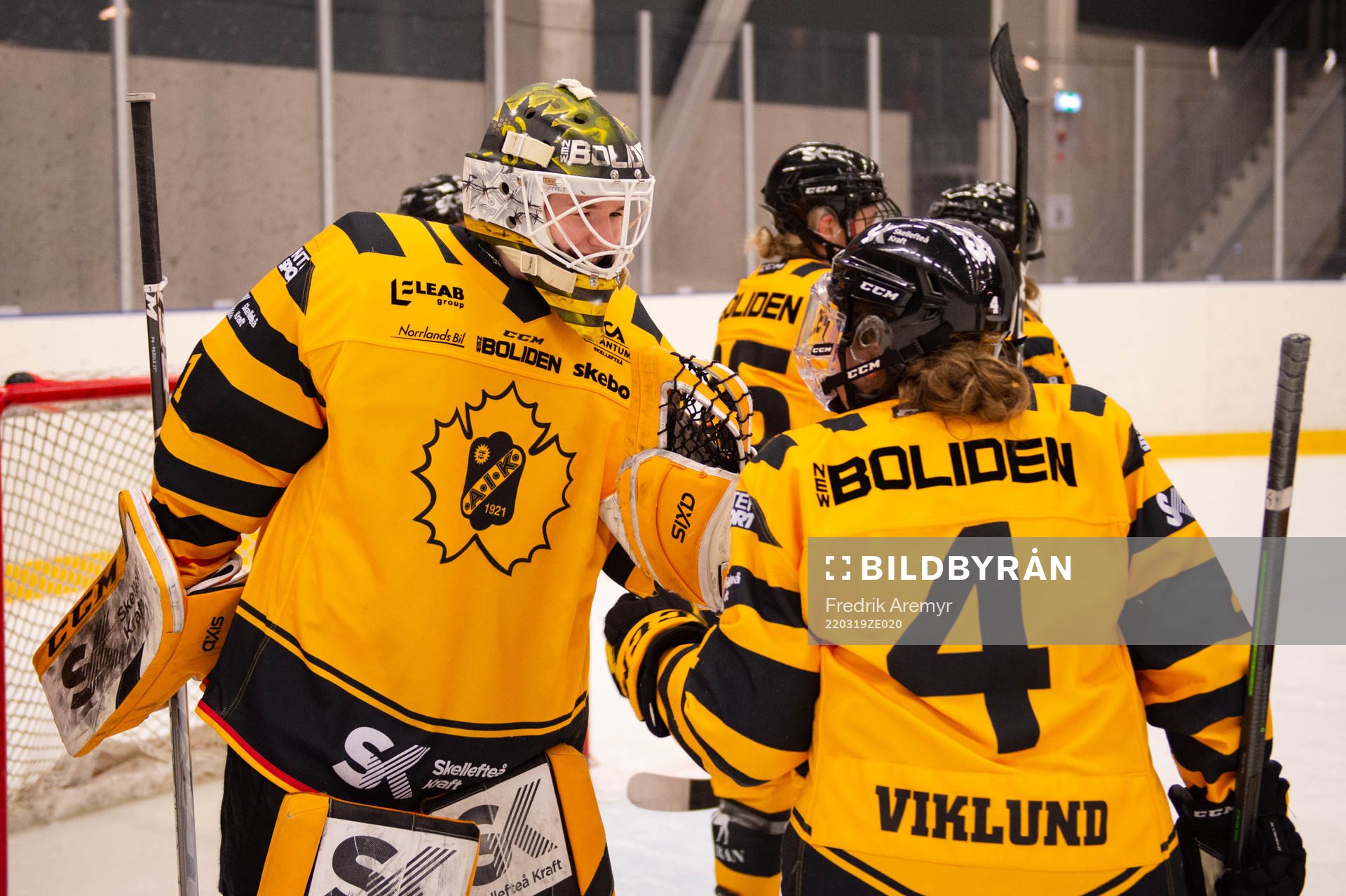 Skellefteås målvakt Miranda Dahlgren och Moa Viklund