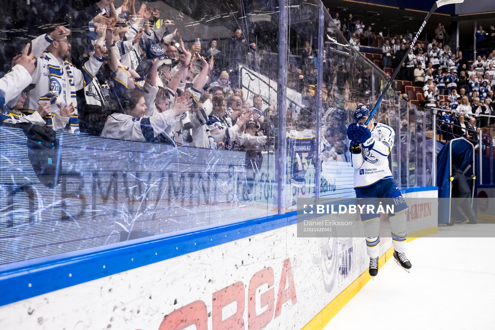 Leksands Max Veronneau jublar