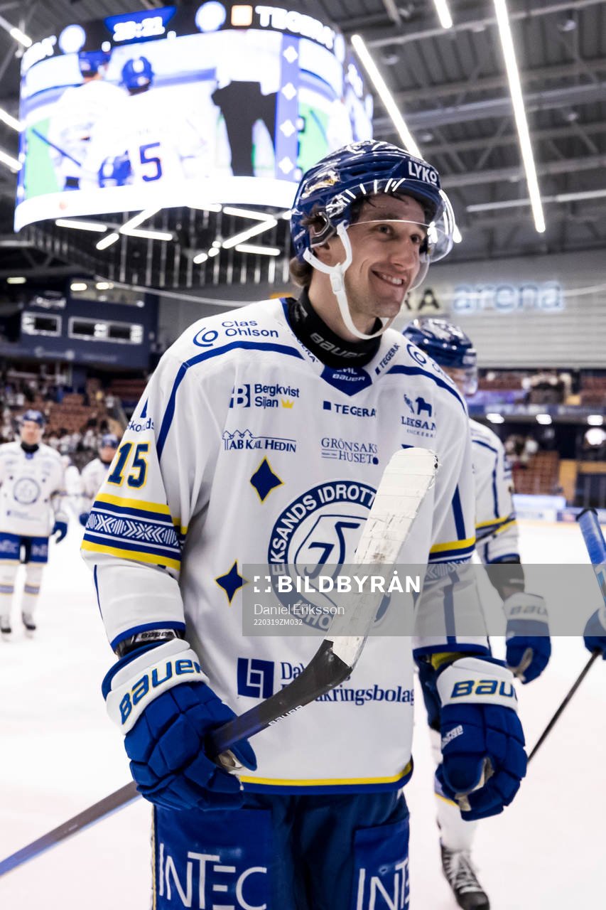 Leksands Max Veronneau jublar