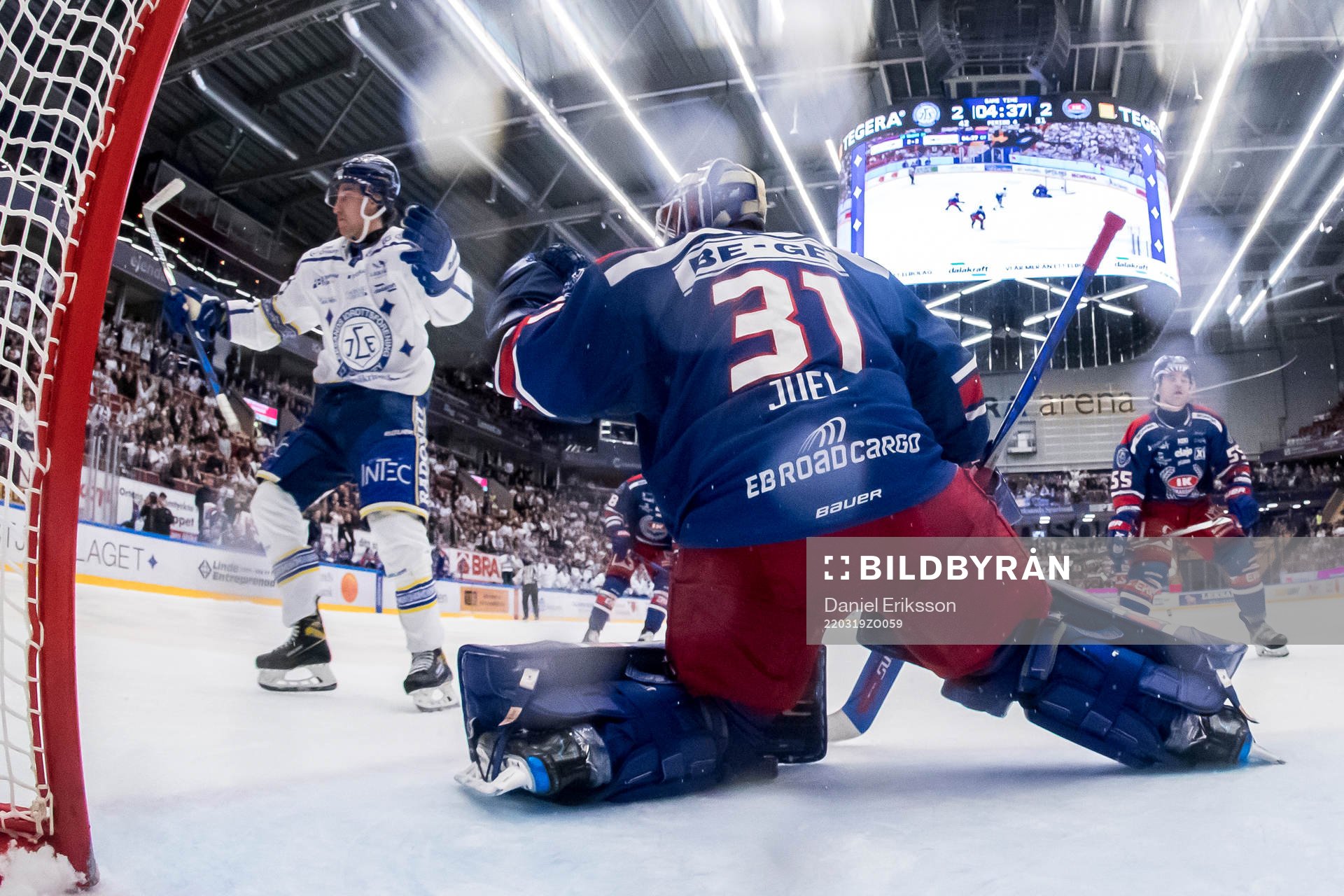 Leksands Max Veronneau jublar